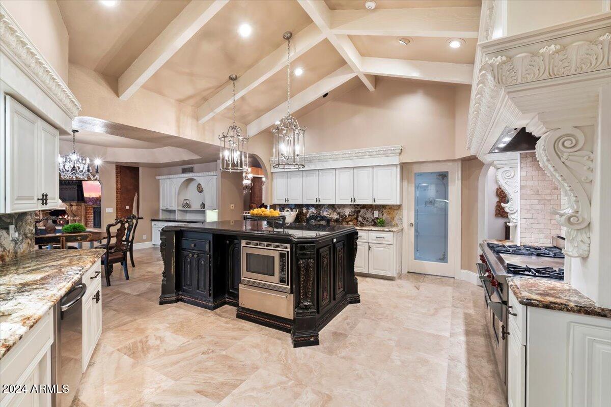 CUTAIAS ACRES - Residential