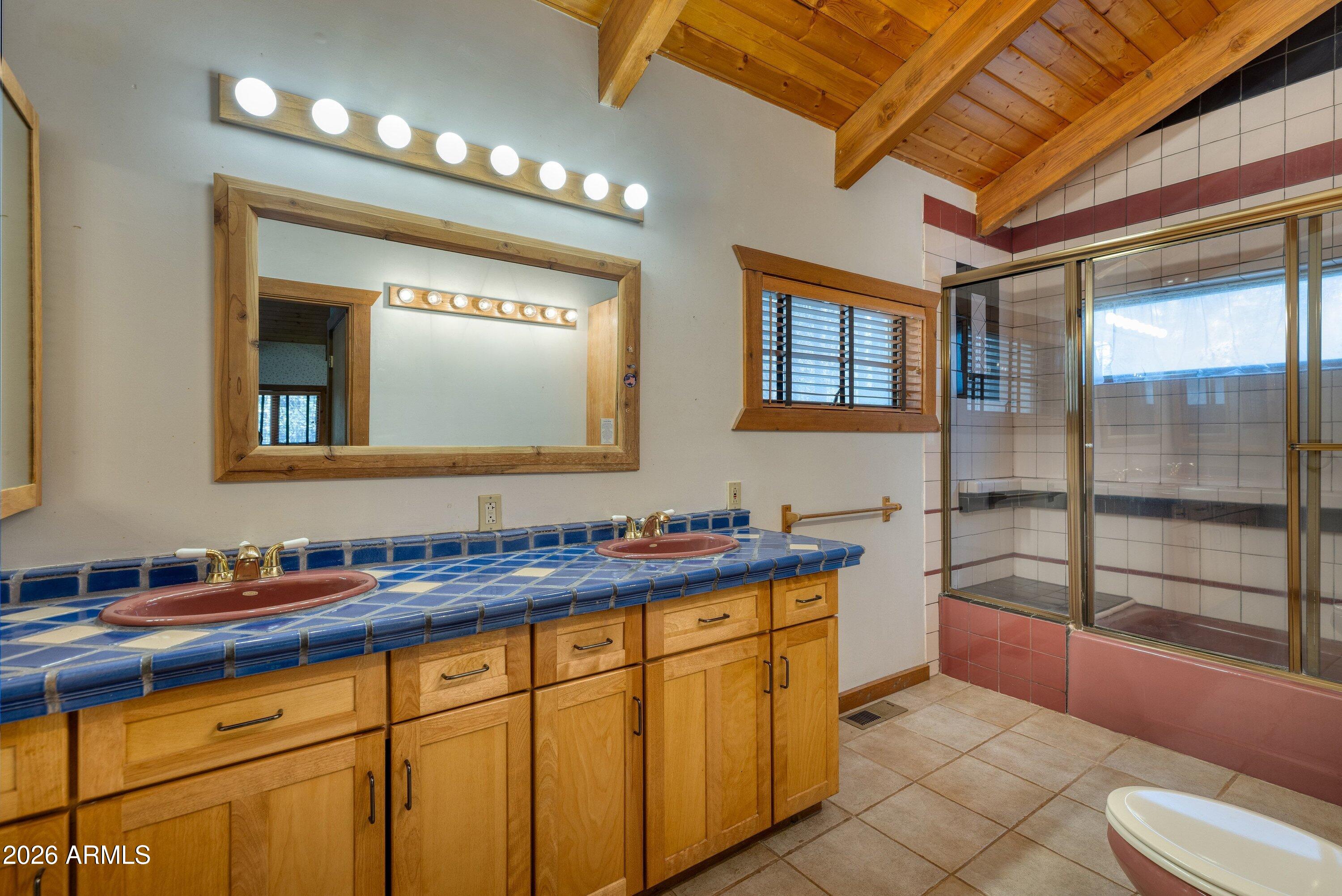 WHITE MOUNTAIN SUMMER HOMES - Residential
