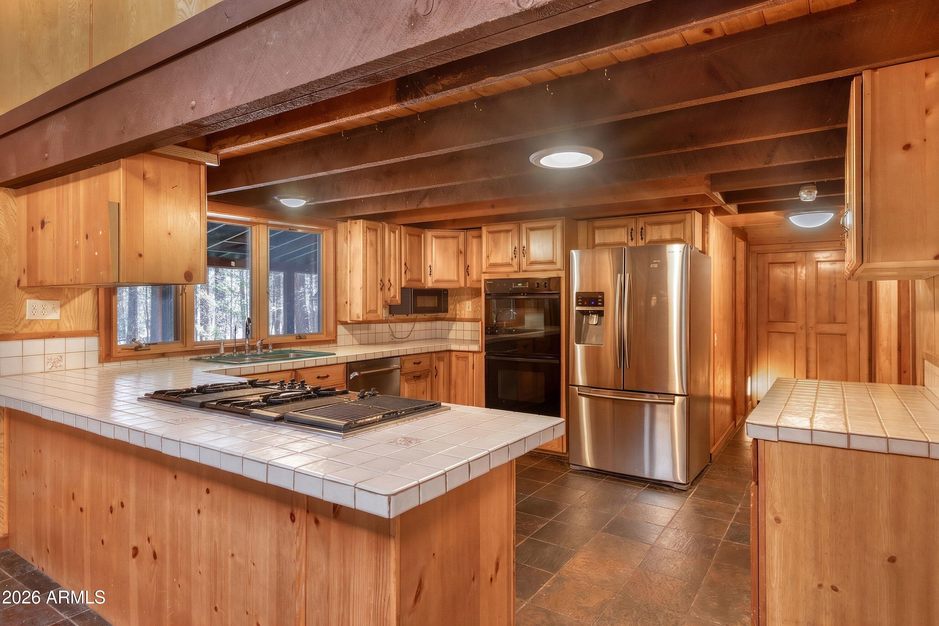 WHITE MOUNTAIN SUMMER HOMES - Residential