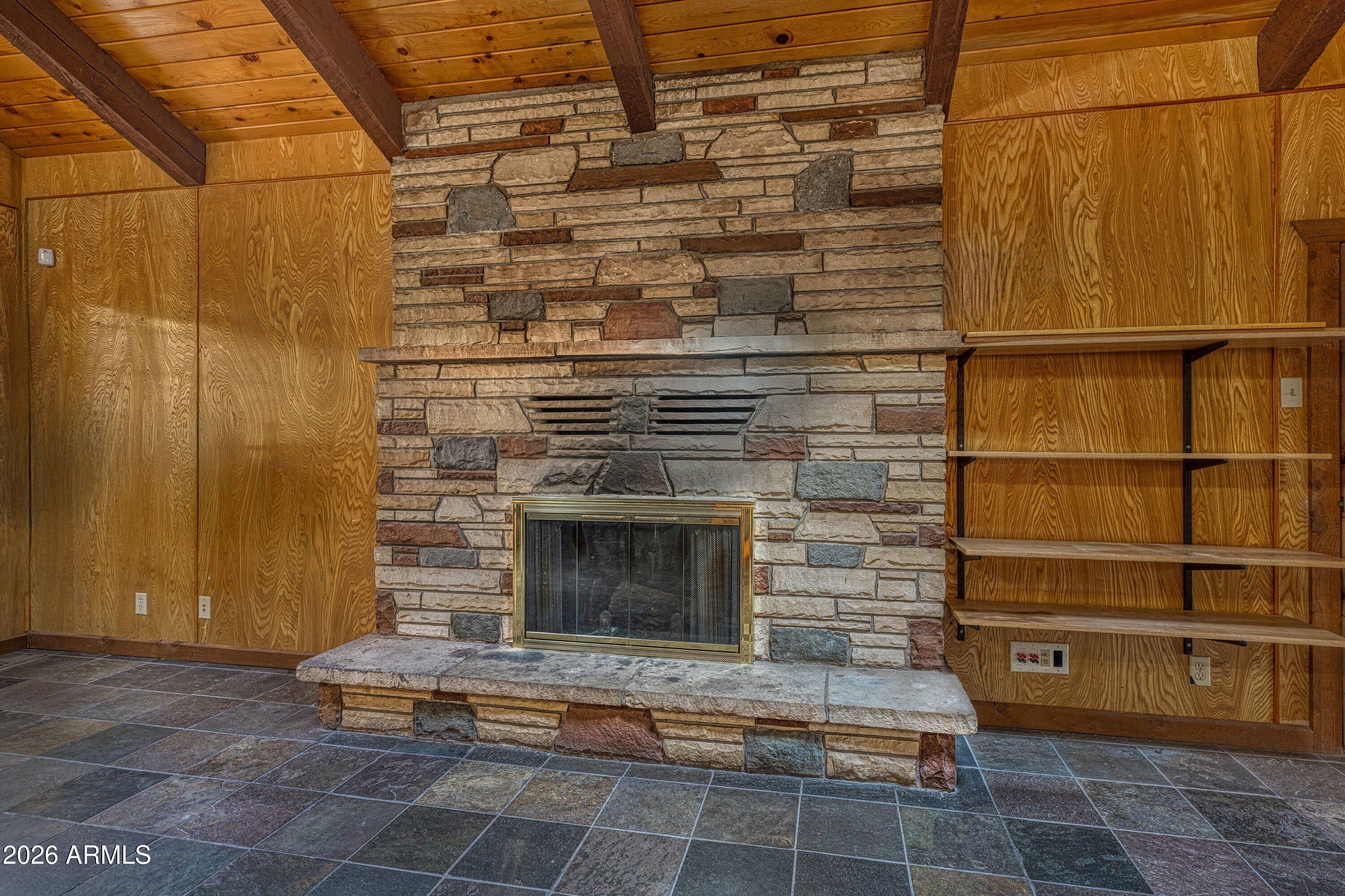 WHITE MOUNTAIN SUMMER HOMES - Residential