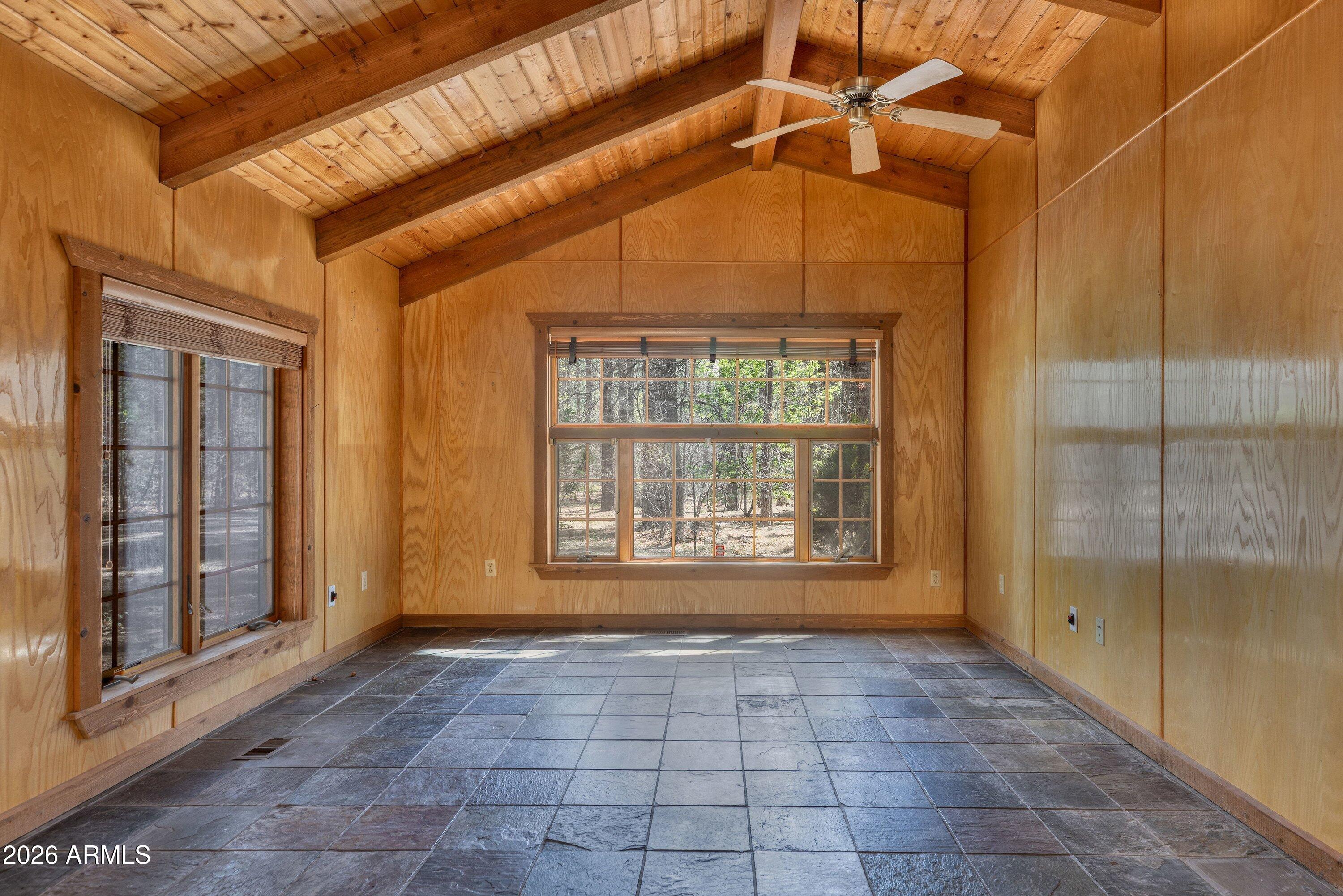 WHITE MOUNTAIN SUMMER HOMES - Residential