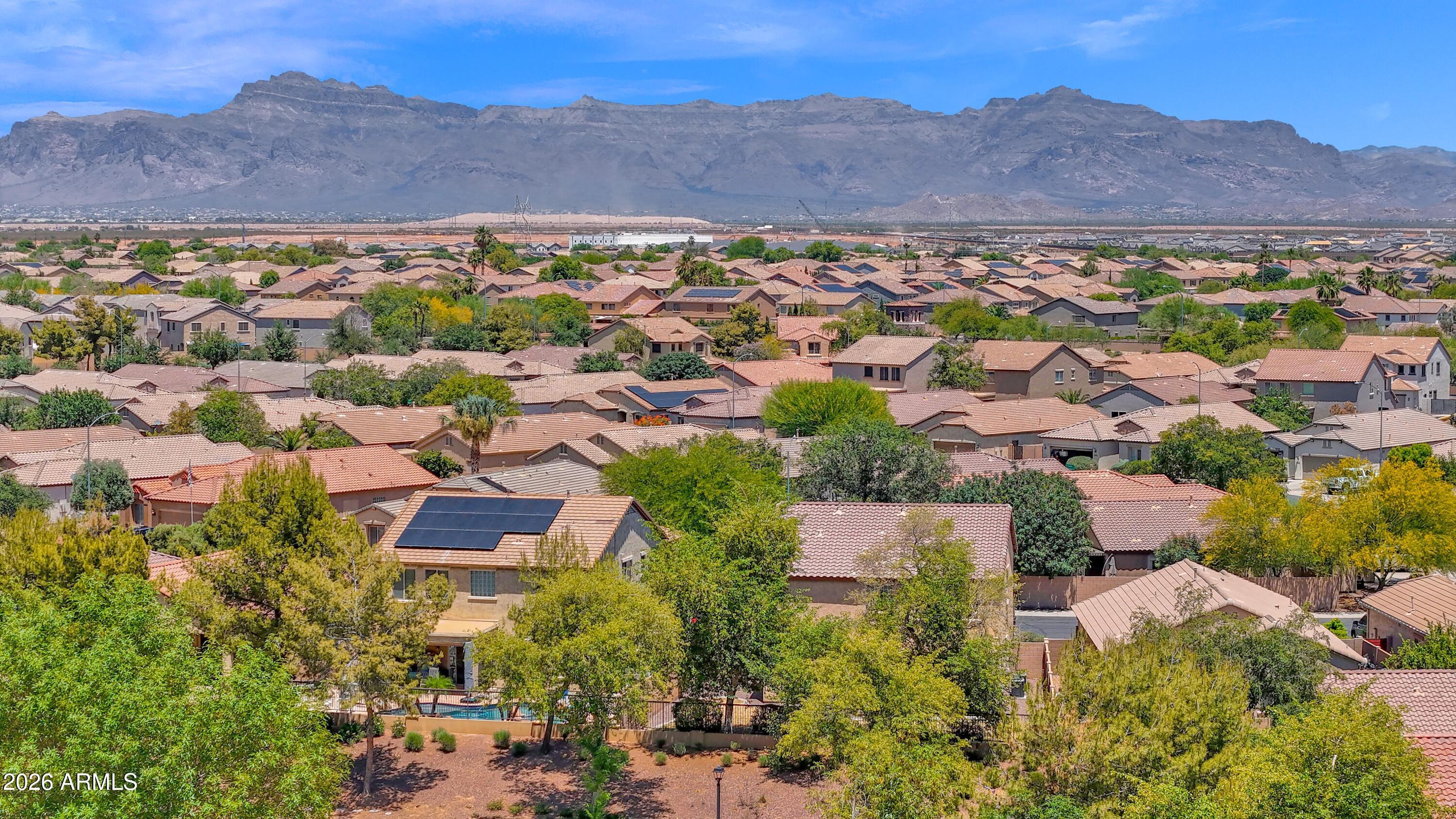 MOUNTAIN HORIZONS UNIT 8 - Residential