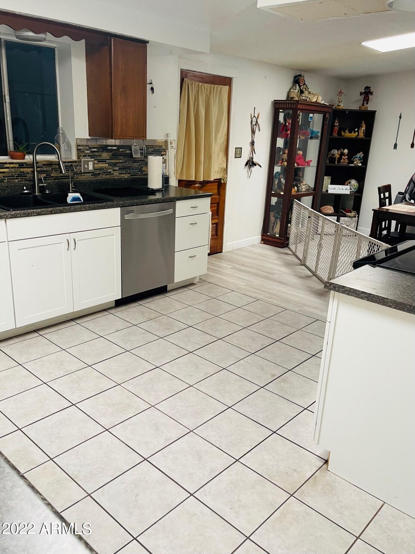 BELLA VISTA ESTATES UNIT 3 - Residential