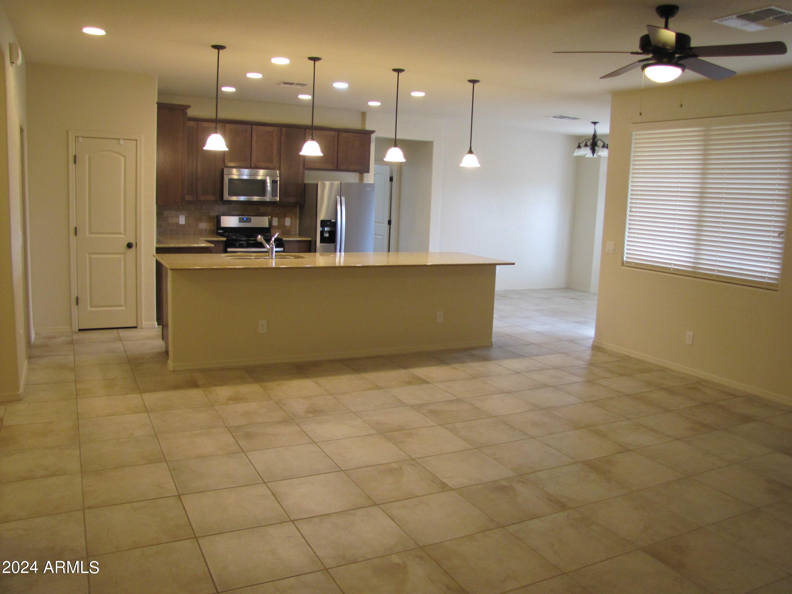 ESTATES AT HOLIDAY - Residential Lease