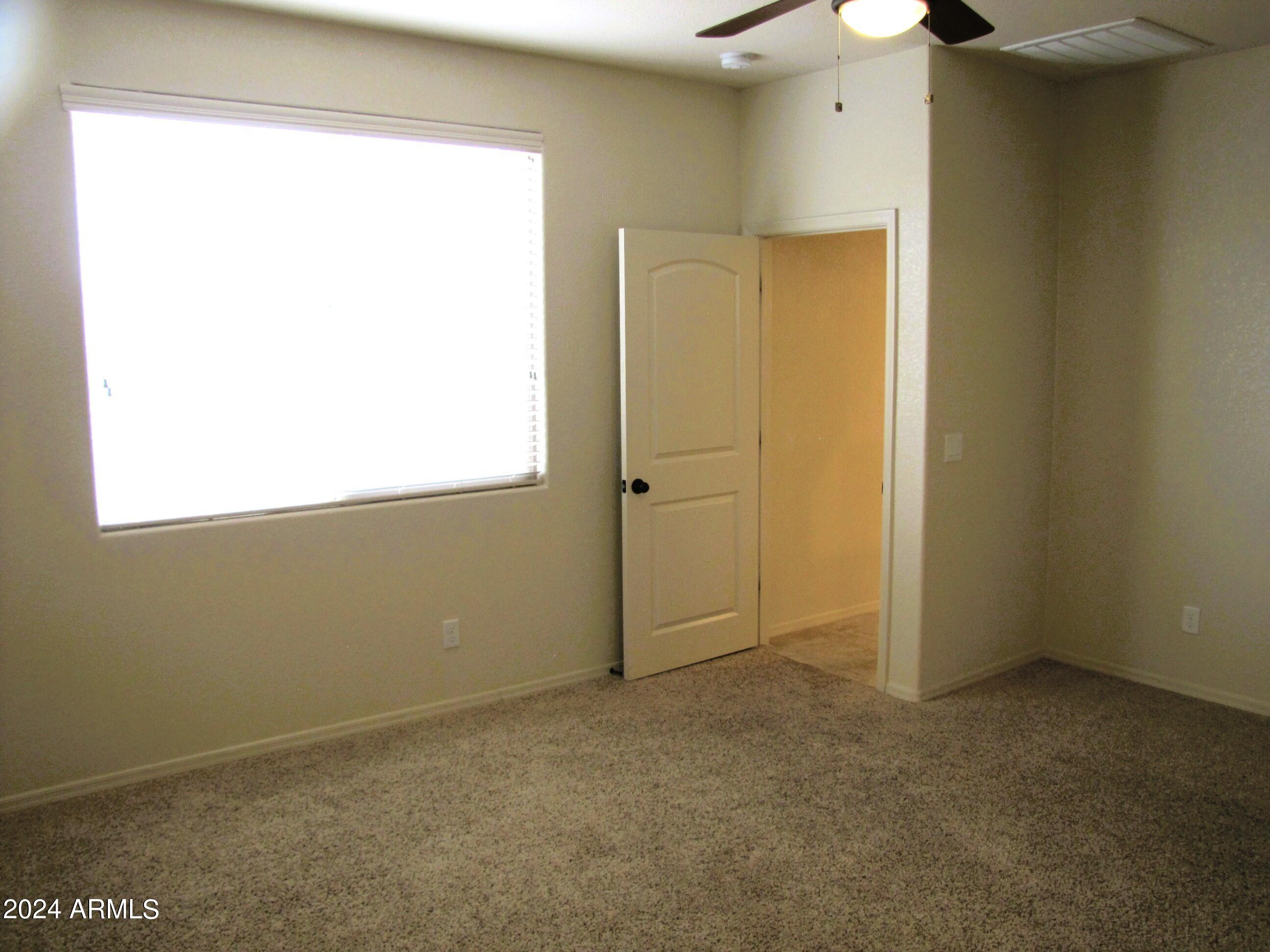 ESTATES AT HOLIDAY - Residential Lease
