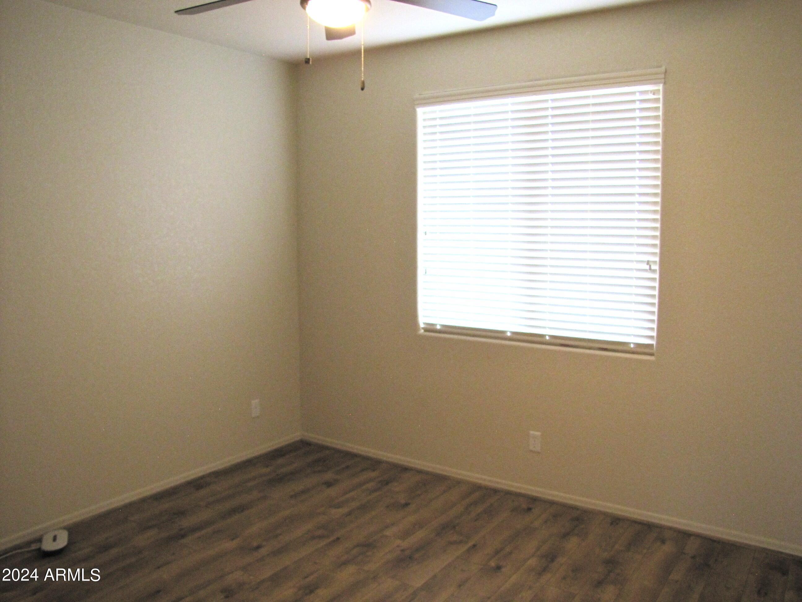 ESTATES AT HOLIDAY - Residential Lease
