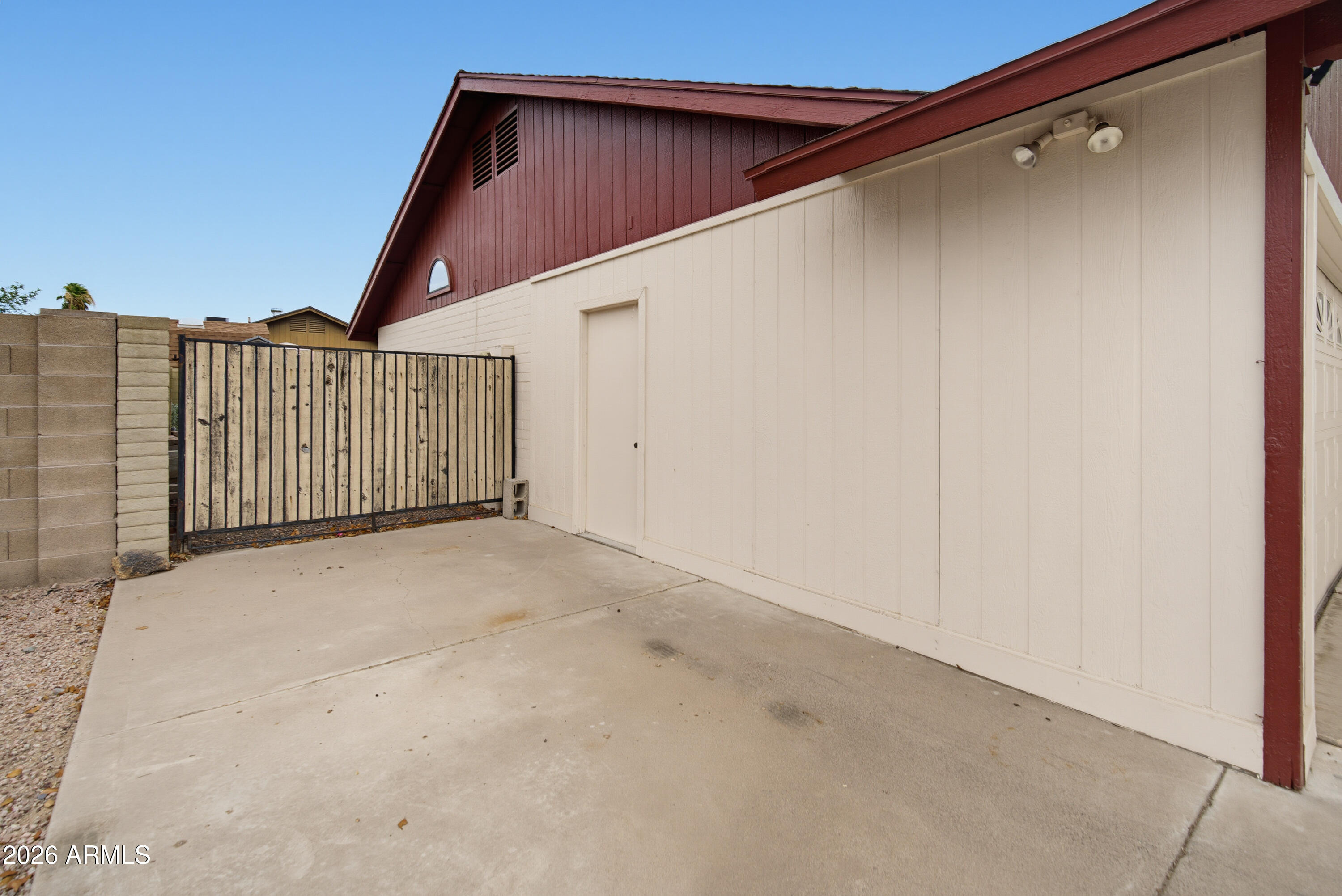 TAMARRON 2 - Residential