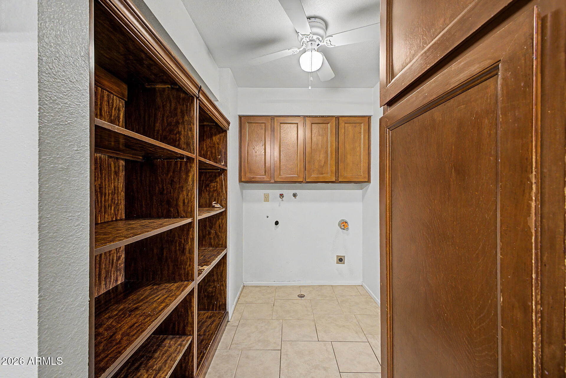 APACHE COUNTRY CLUB ESTATES 5 - Residential