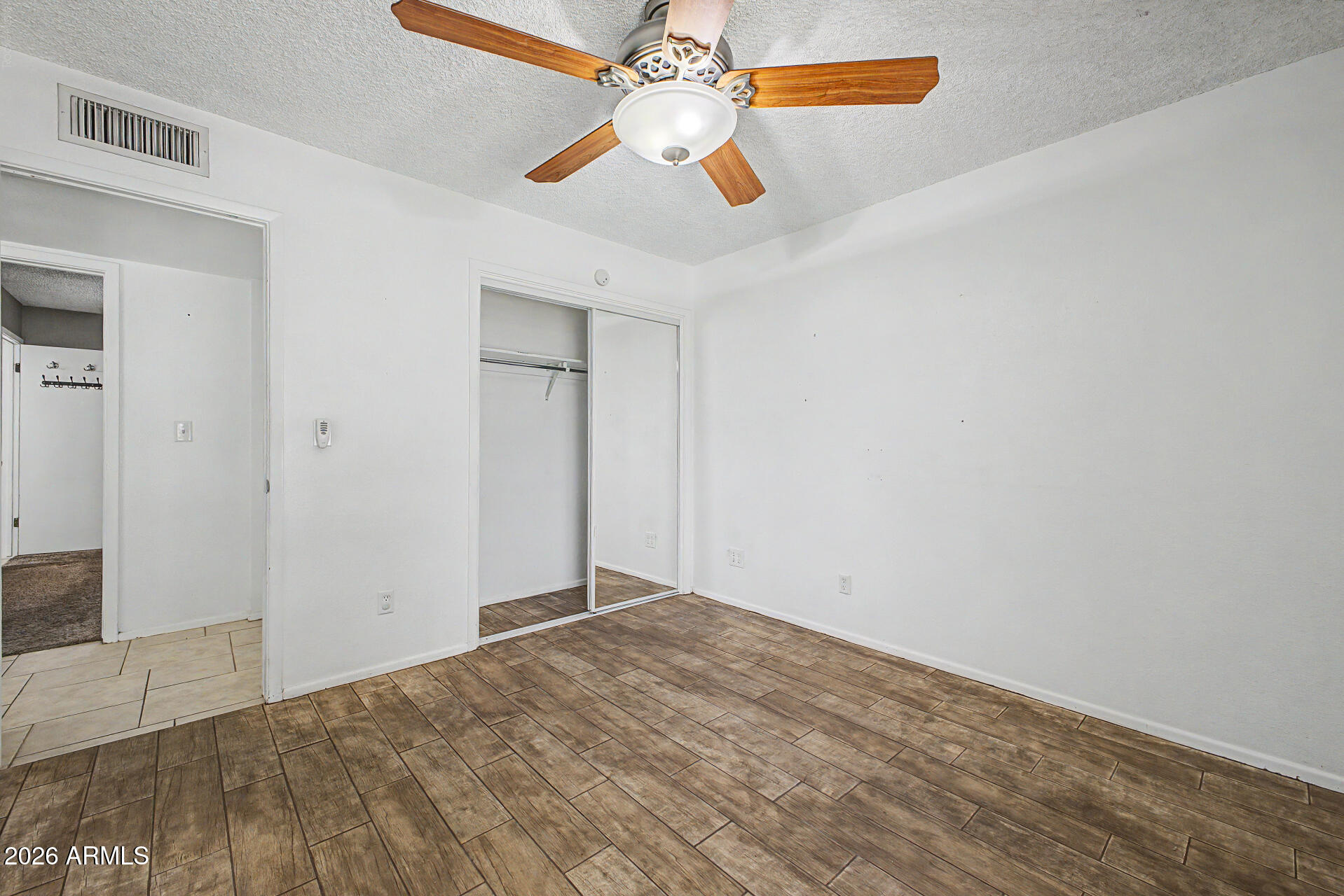 APACHE COUNTRY CLUB ESTATES 5 - Residential