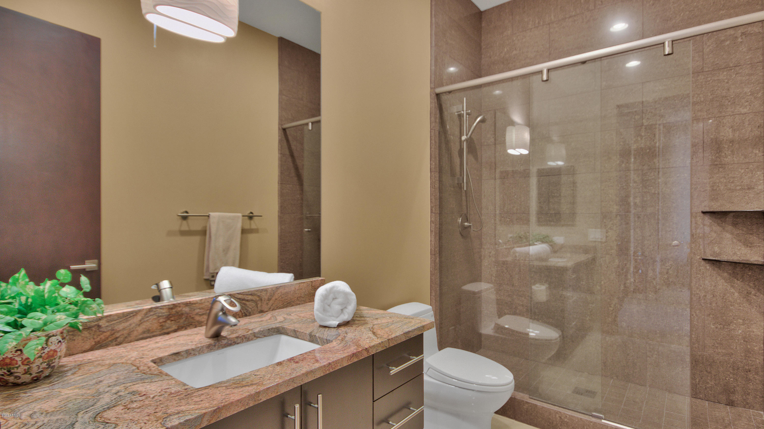 ENCLAVE IN PARADISE VALLEY - Residential