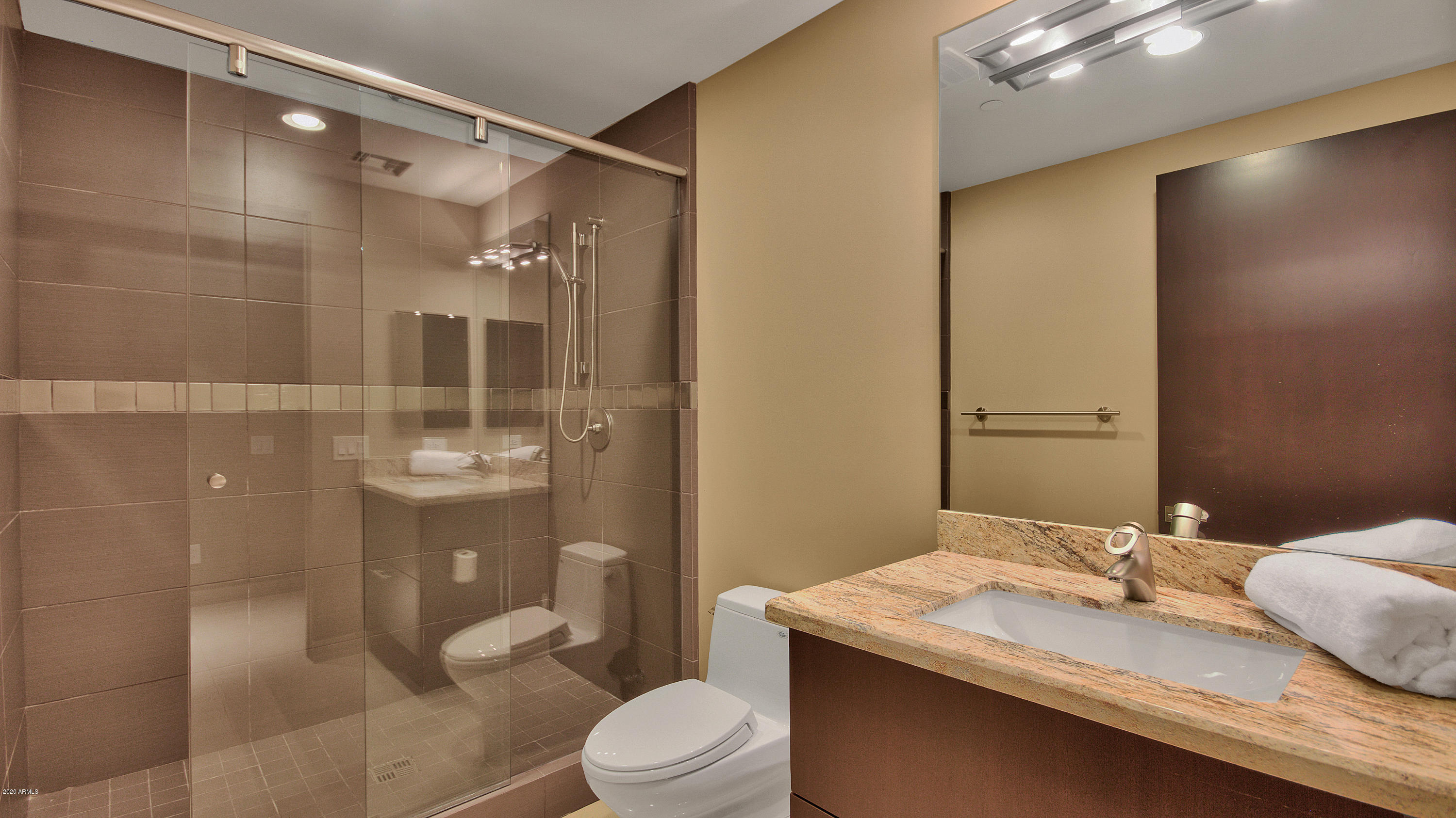 ENCLAVE IN PARADISE VALLEY - Residential