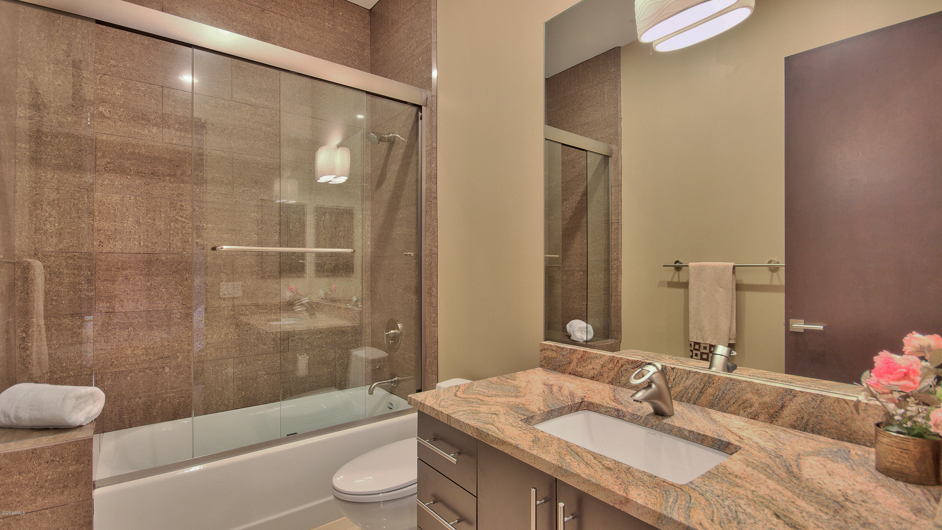ENCLAVE IN PARADISE VALLEY - Residential