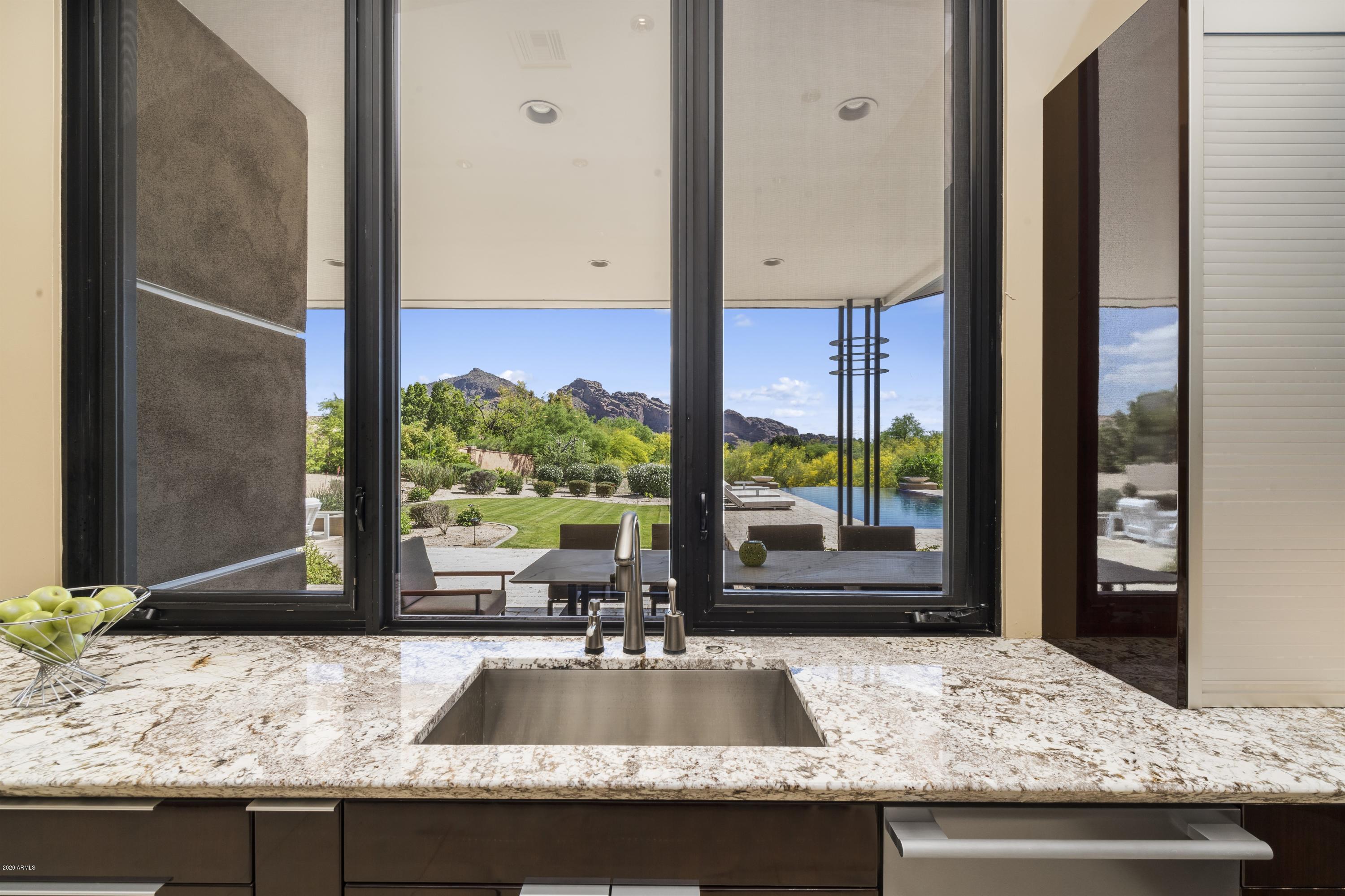 ENCLAVE IN PARADISE VALLEY - Residential