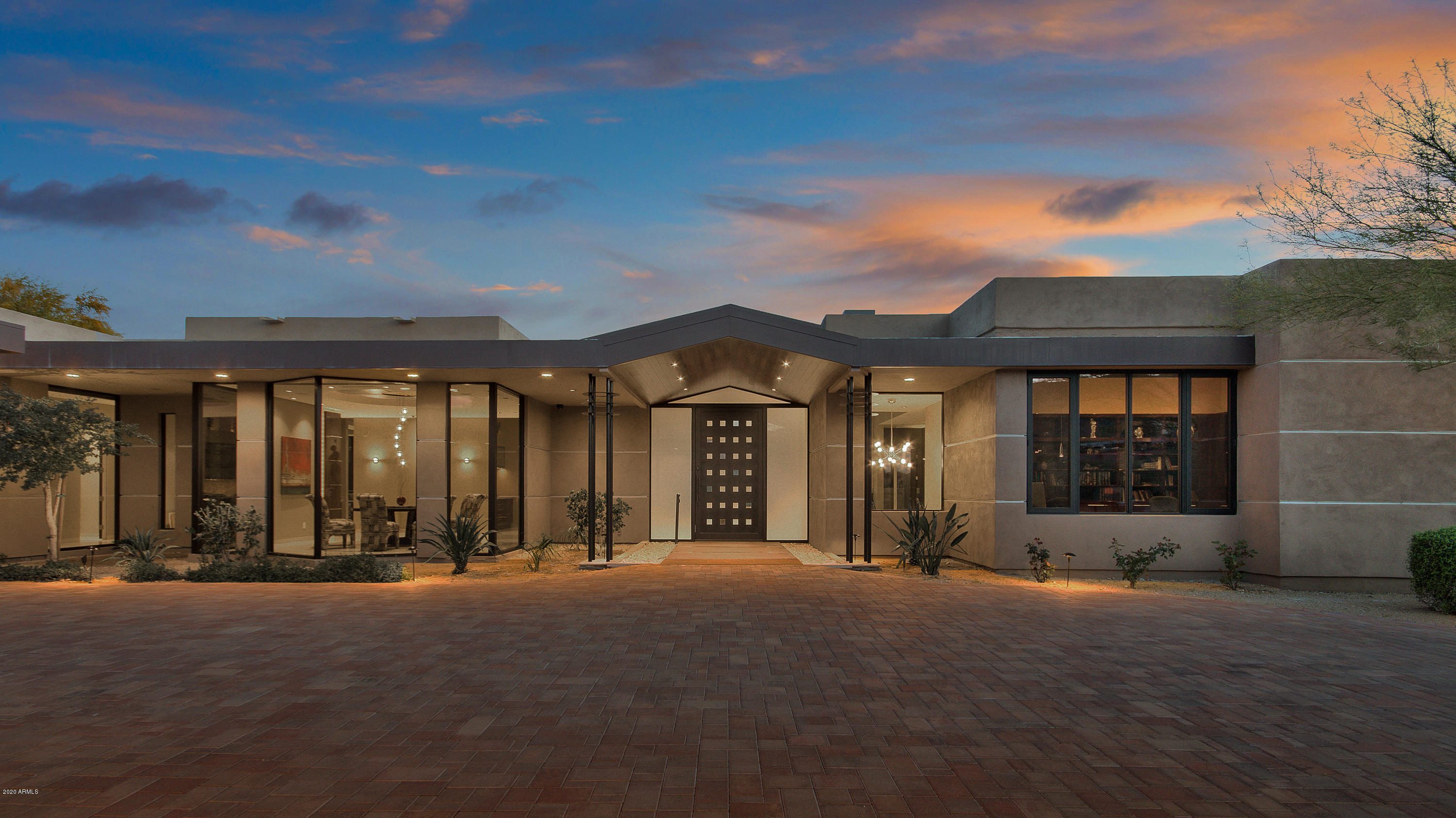 ENCLAVE IN PARADISE VALLEY - Residential