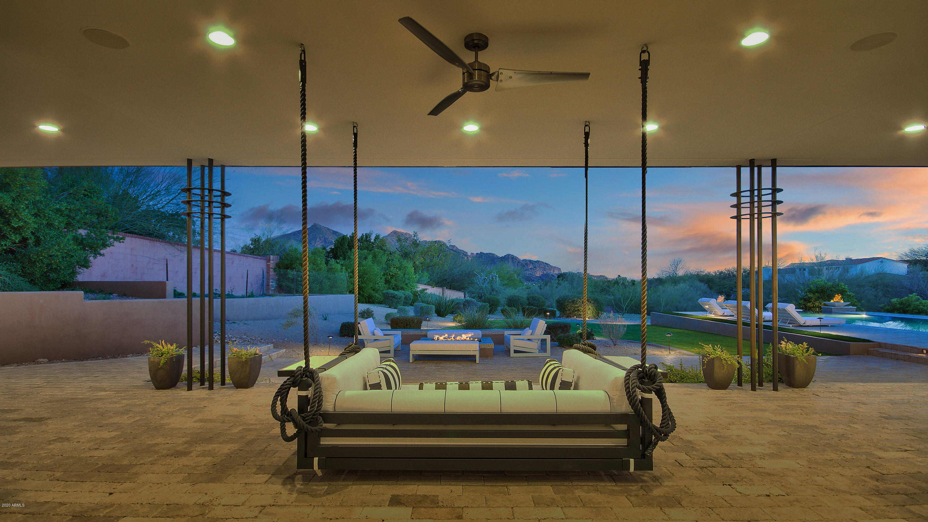 ENCLAVE IN PARADISE VALLEY - Residential