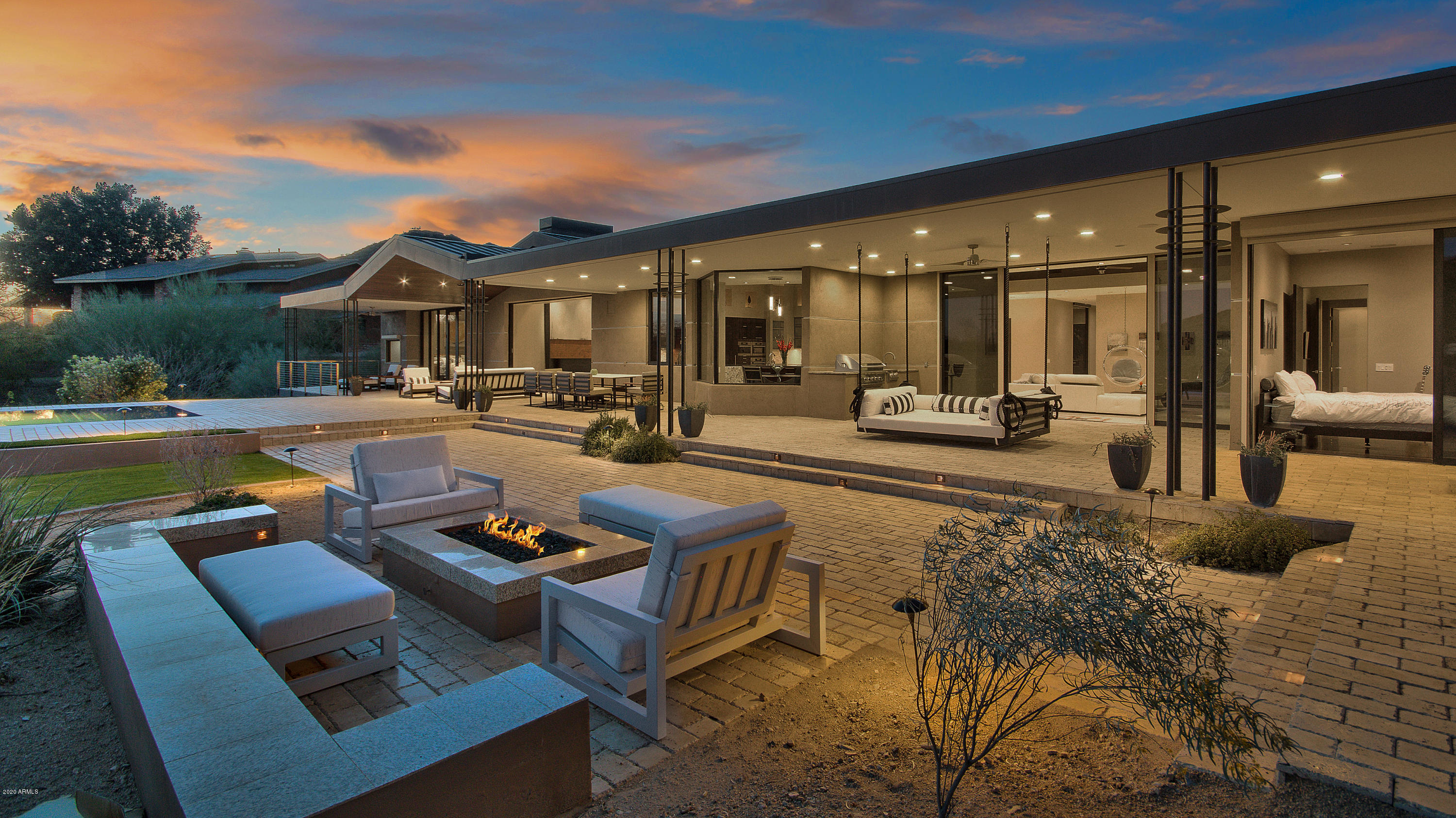 ENCLAVE IN PARADISE VALLEY - Residential