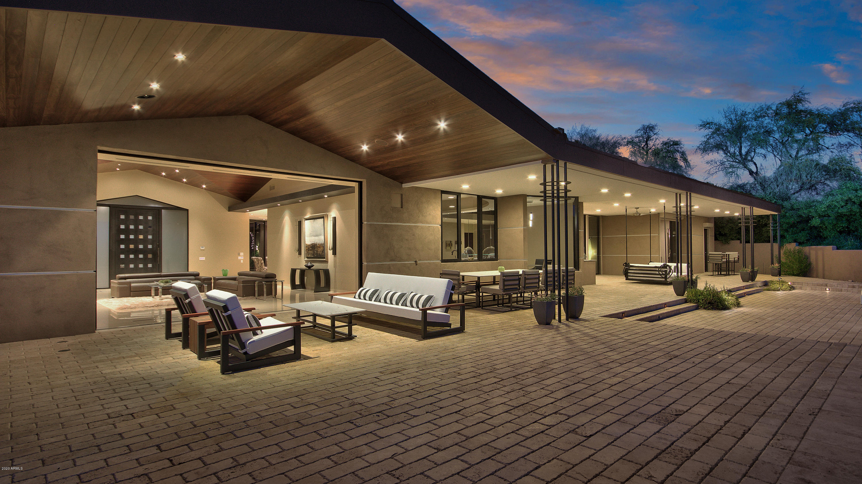 ENCLAVE IN PARADISE VALLEY - Residential