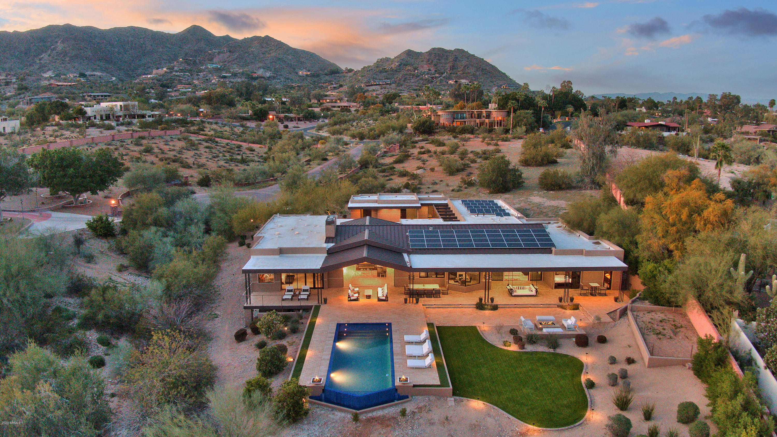 ENCLAVE IN PARADISE VALLEY - Residential