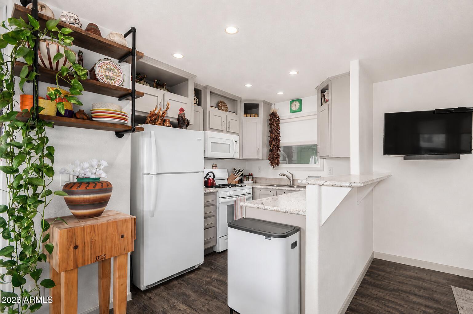 MESA MOBILE ESTATES - Residential