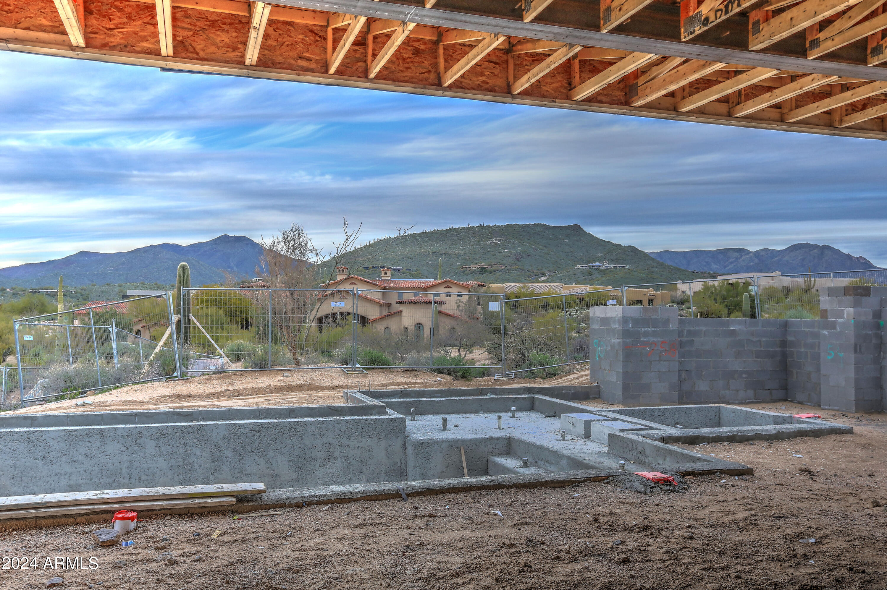 DESERT MOUNTAIN - Residential