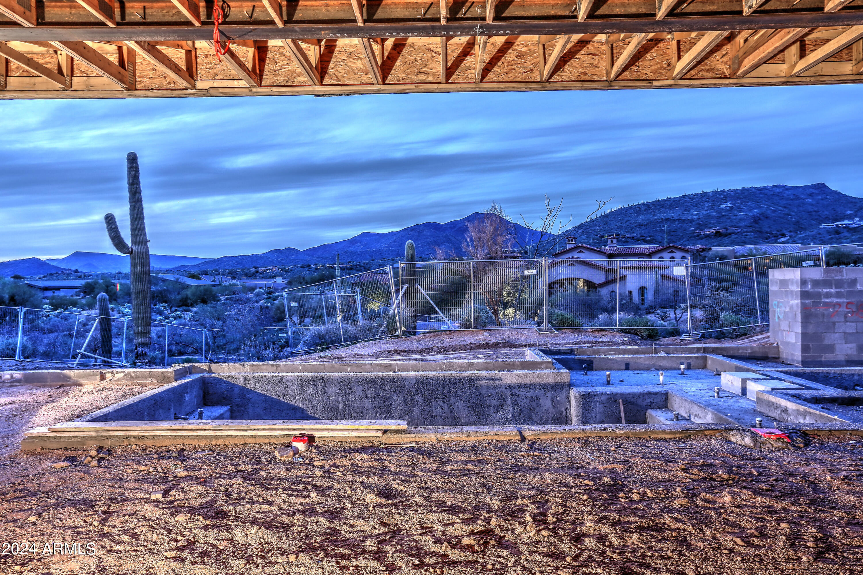 DESERT MOUNTAIN - Residential
