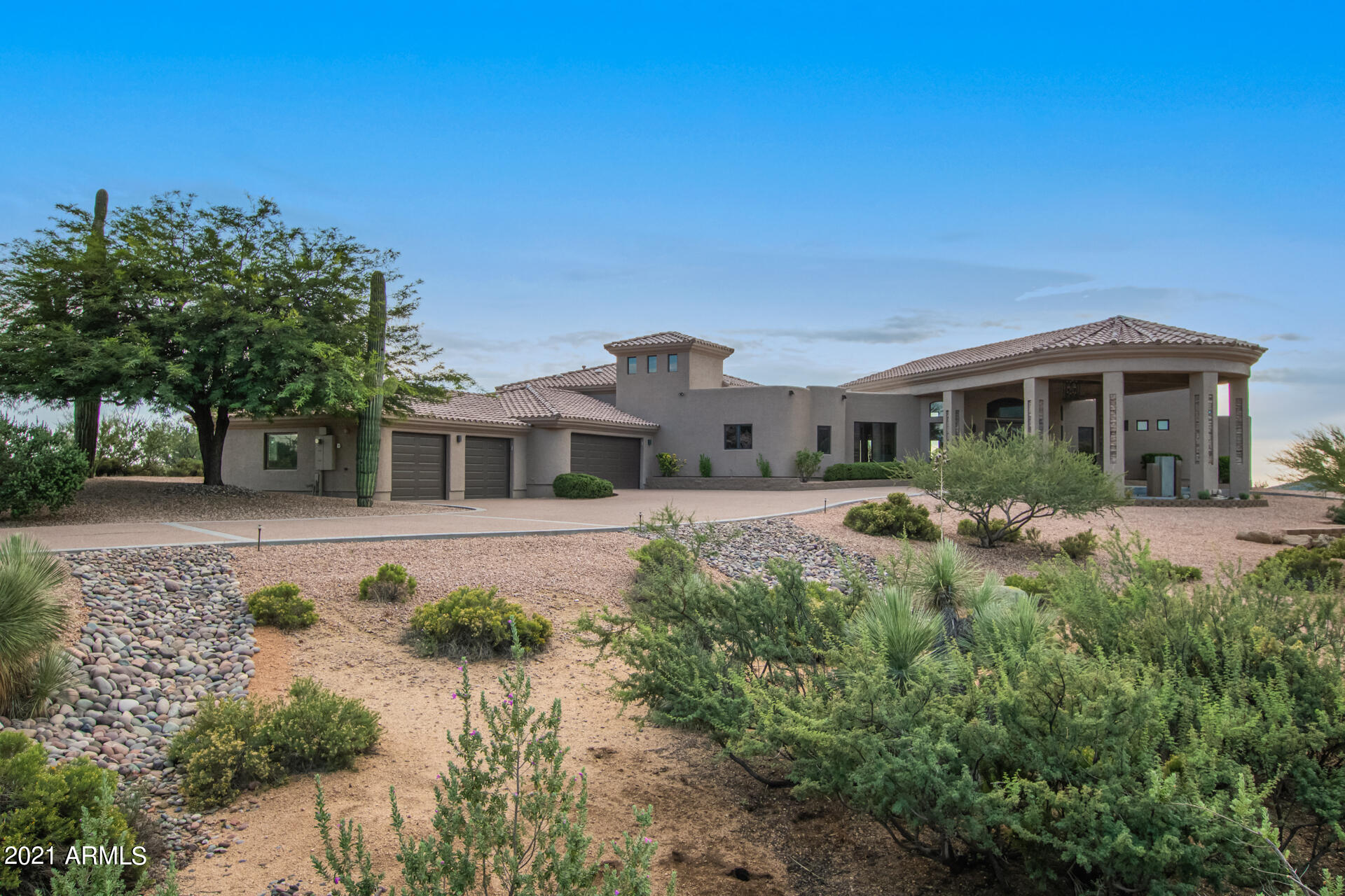 QUAIL RIDGE GATED 5+ACRES - Residential