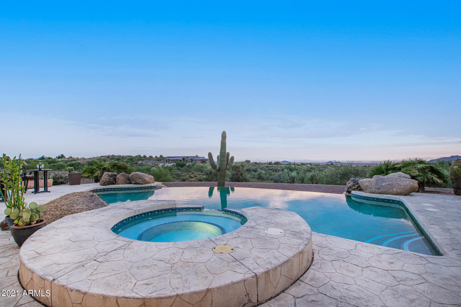 QUAIL RIDGE GATED 5+ACRES - Residential