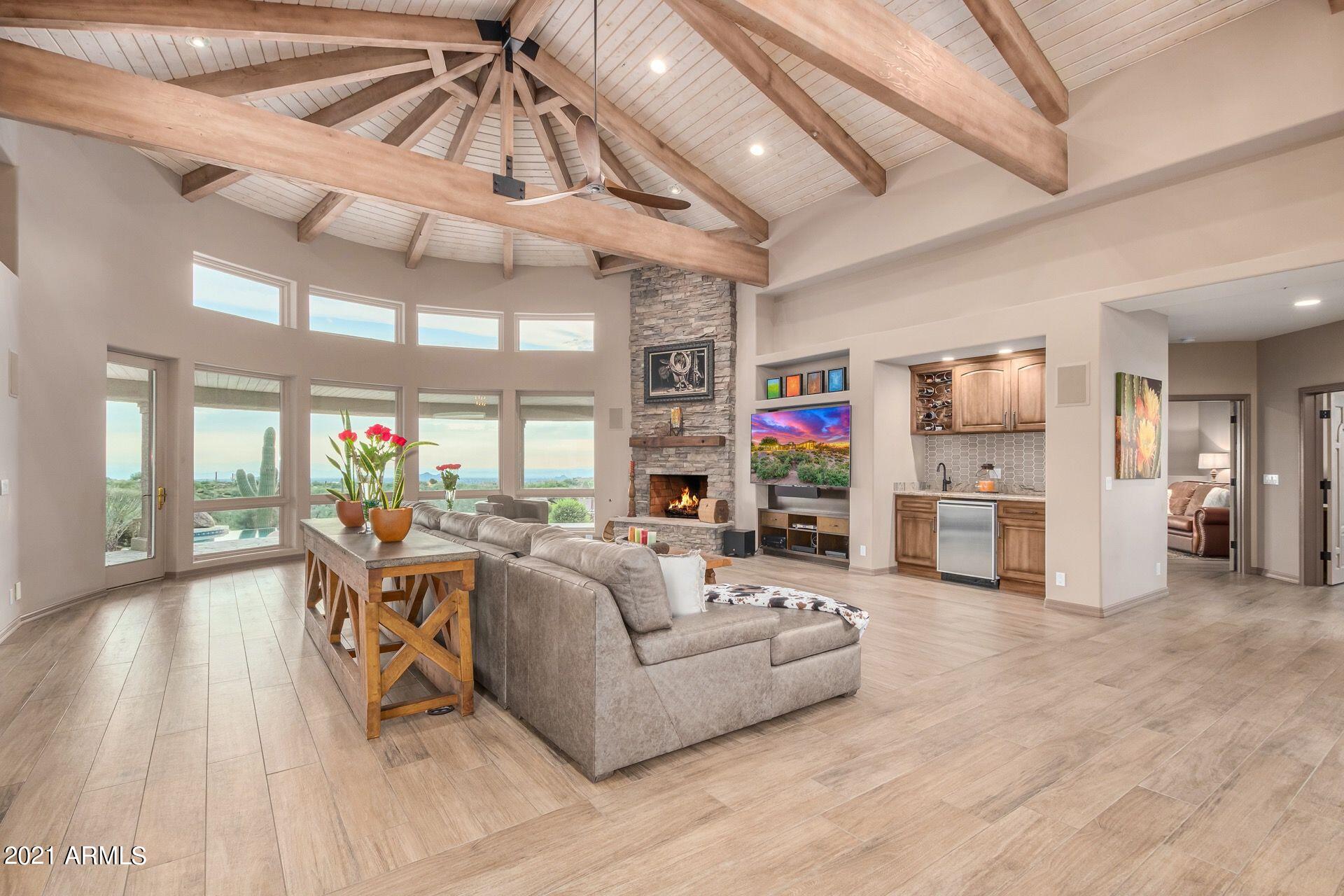 QUAIL RIDGE GATED 5+ACRES - Residential