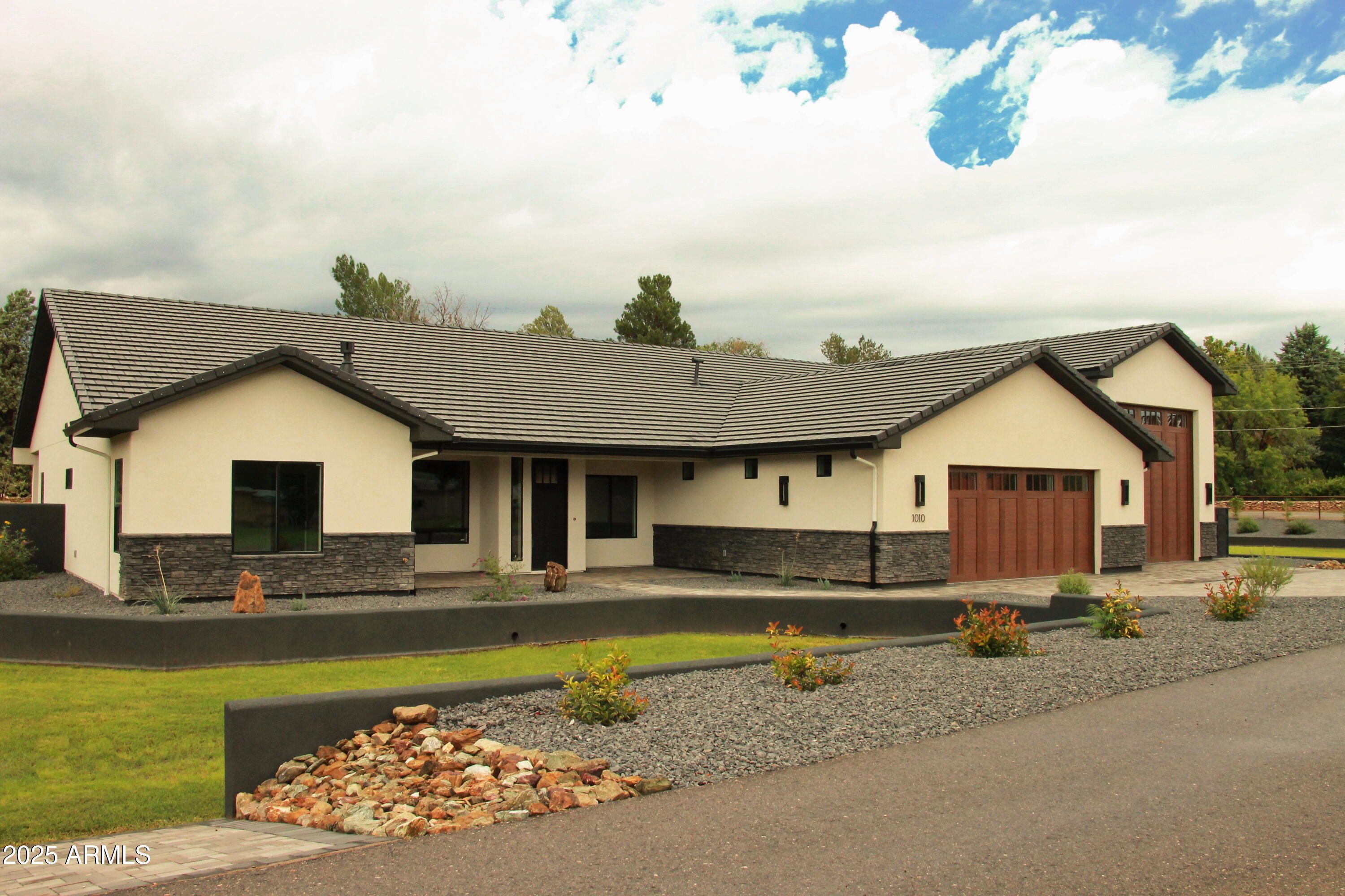 SALT MINE RANCHES - Residential