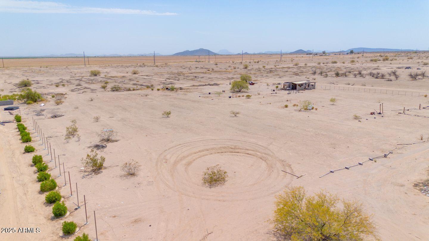 Invest in your future with this 1-acre lot in a growing area. Priced to sell, this land is
perfect to buy and hold, build later, or develop when the time is right. No HOA.