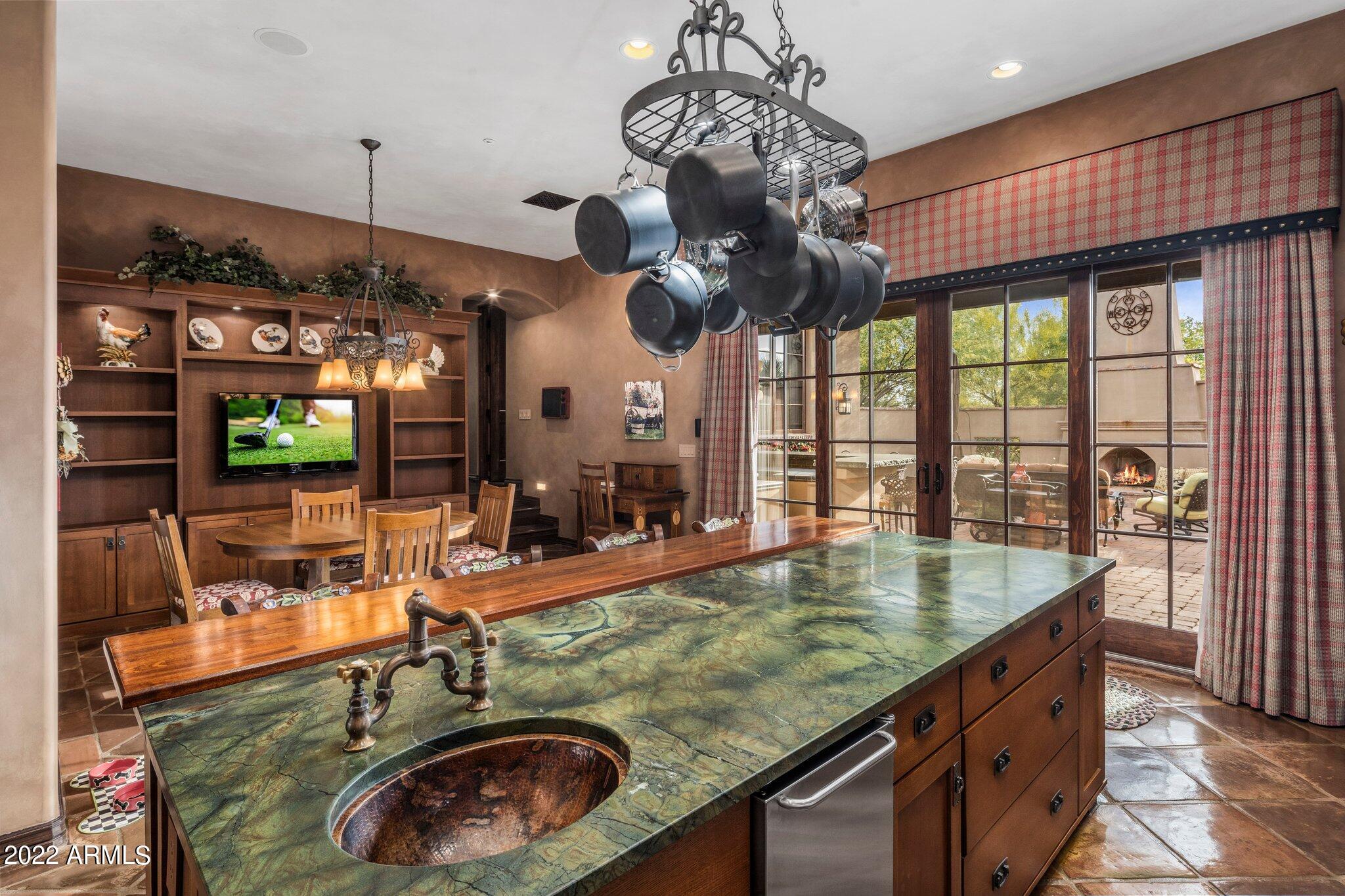DESERT MOUNTAIN - Residential