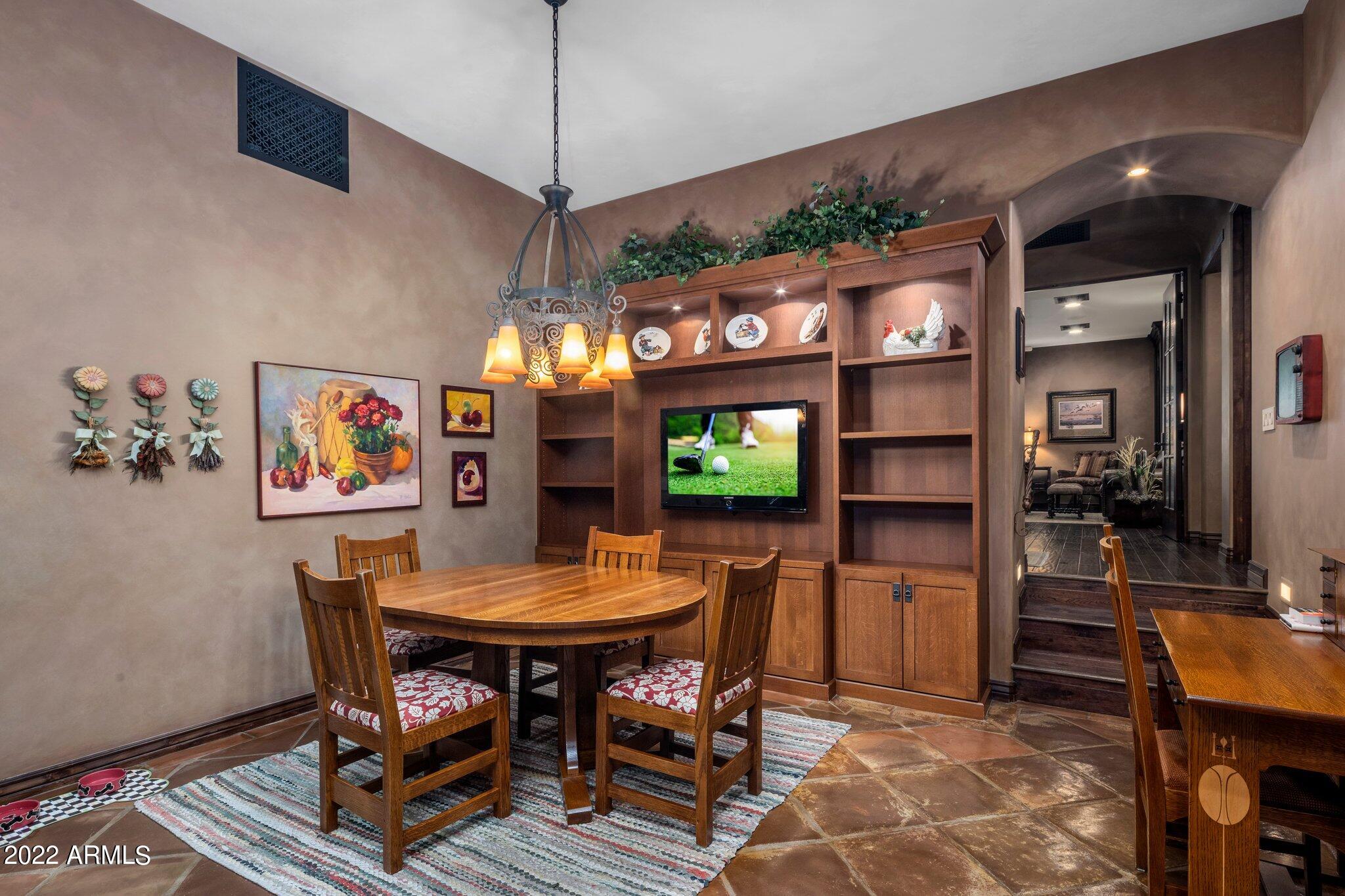 DESERT MOUNTAIN - Residential