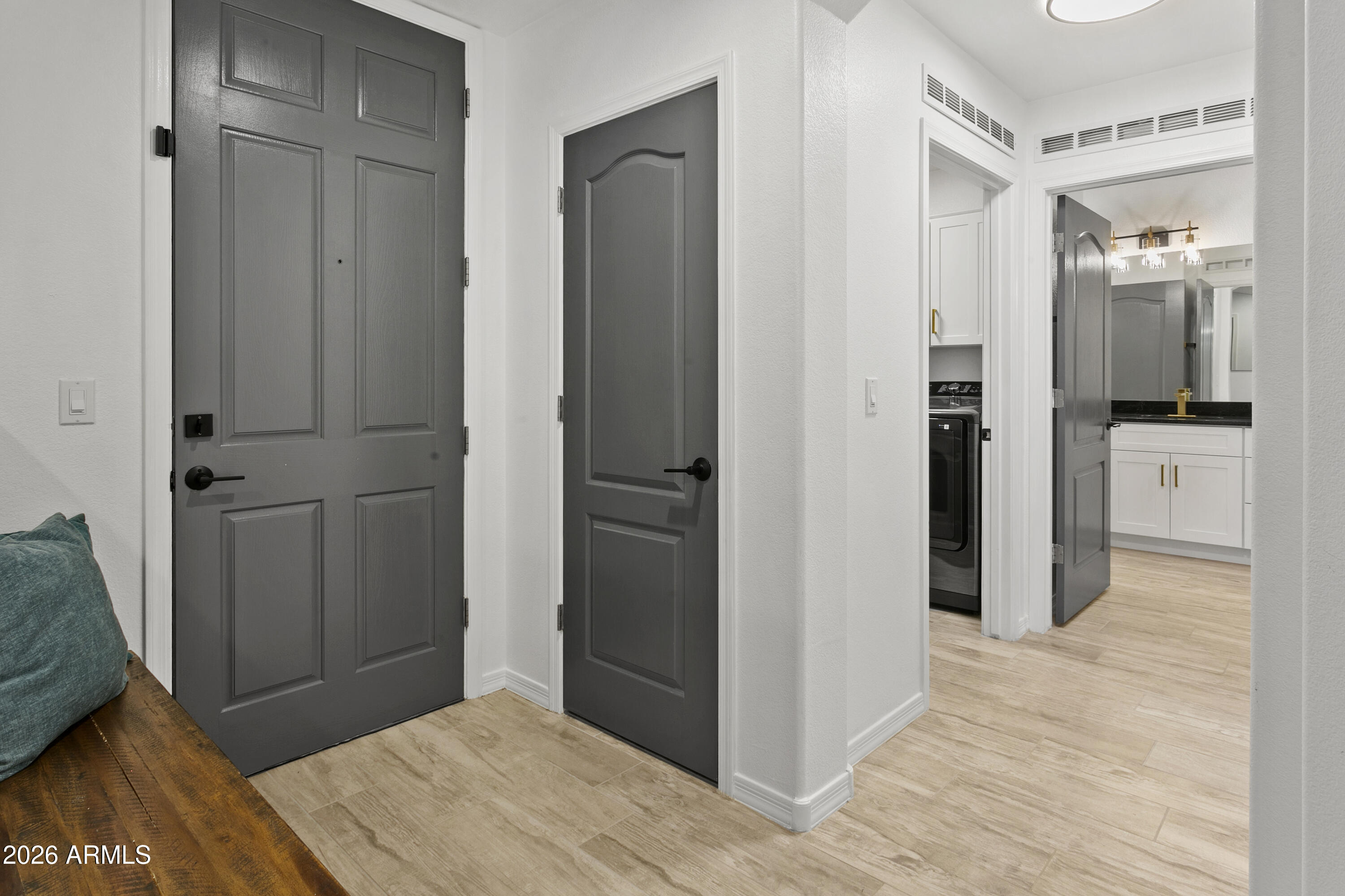 CORRIENTE CONDOMINIUMS - Residential