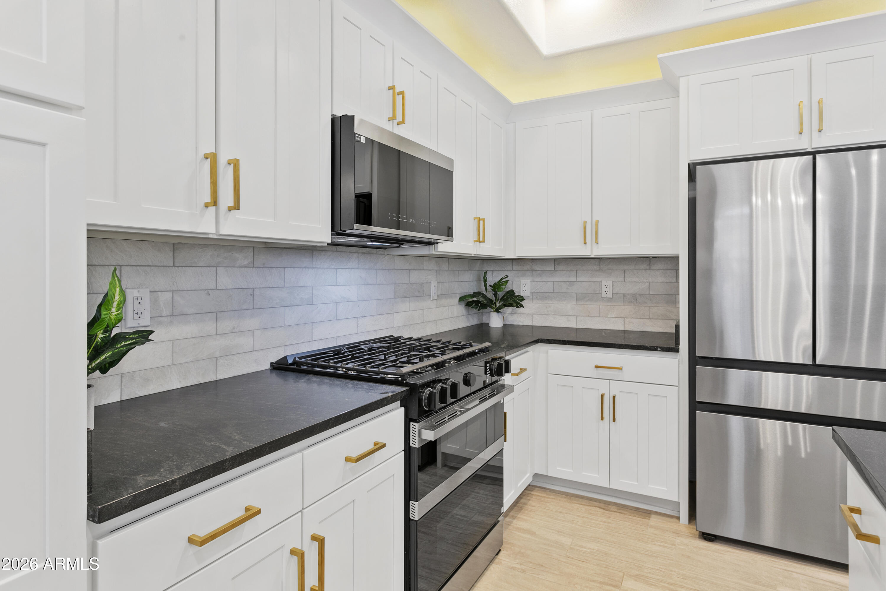 CORRIENTE CONDOMINIUMS - Residential