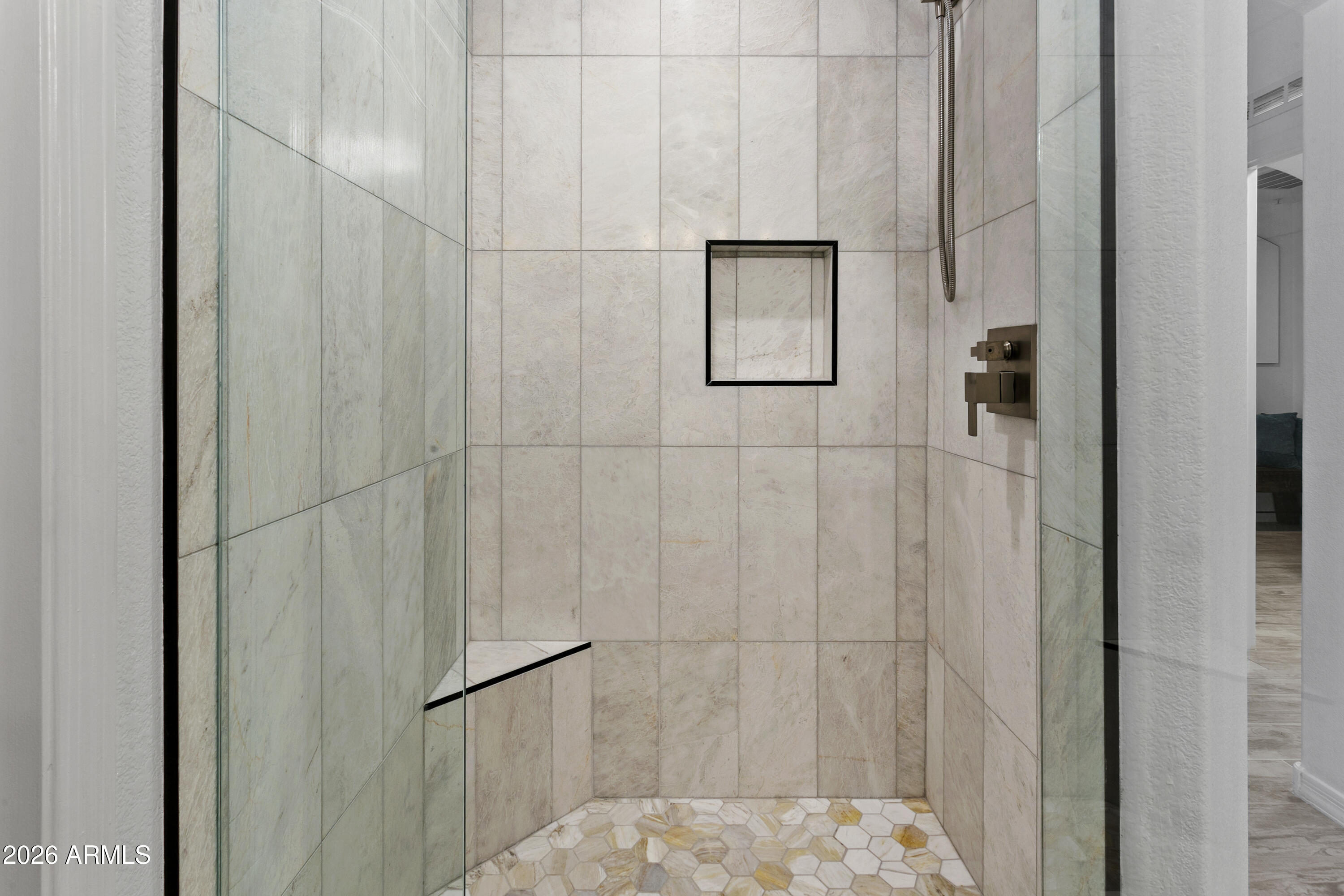 CORRIENTE CONDOMINIUMS - Residential
