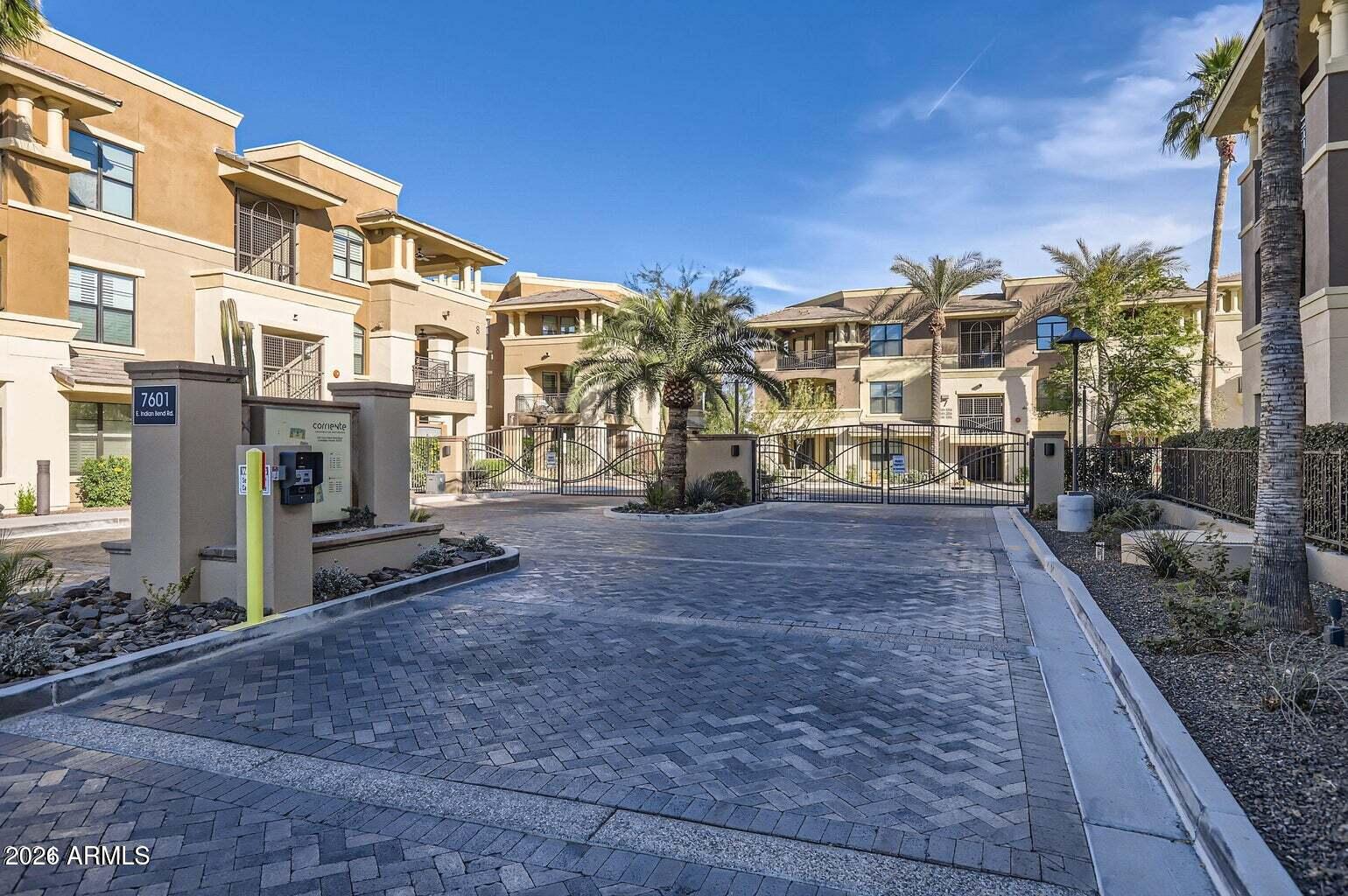 CORRIENTE CONDOMINIUMS - Residential