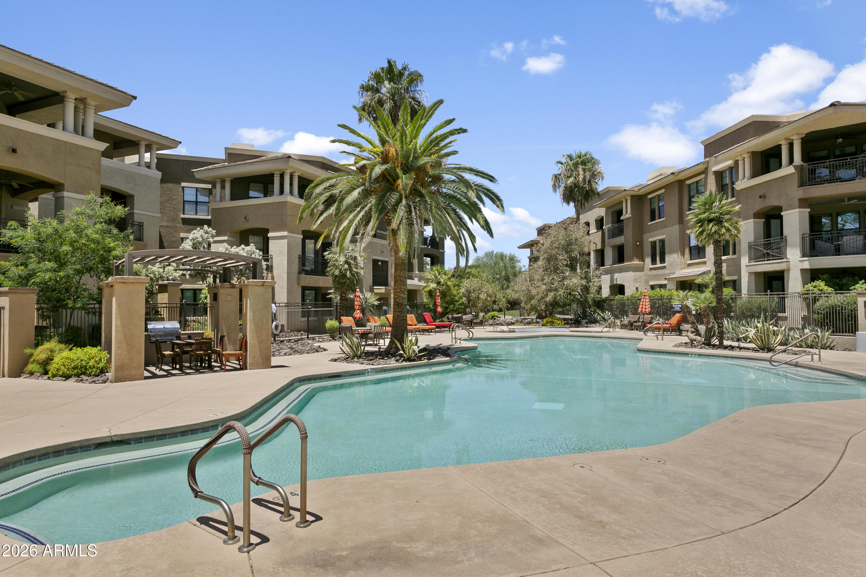 CORRIENTE CONDOMINIUMS - Residential