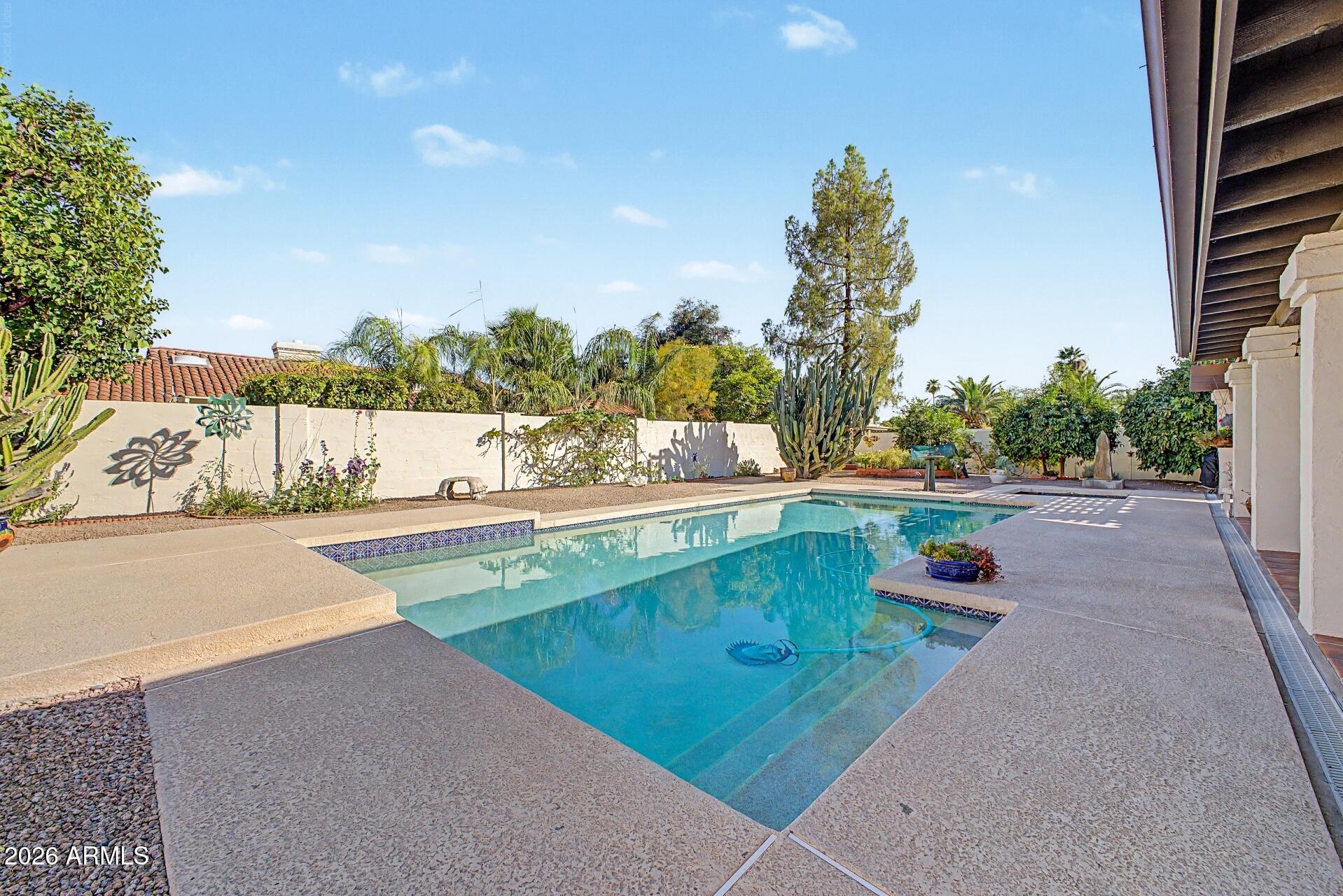 SUGGS RANCHO MCCORMICK - Residential
