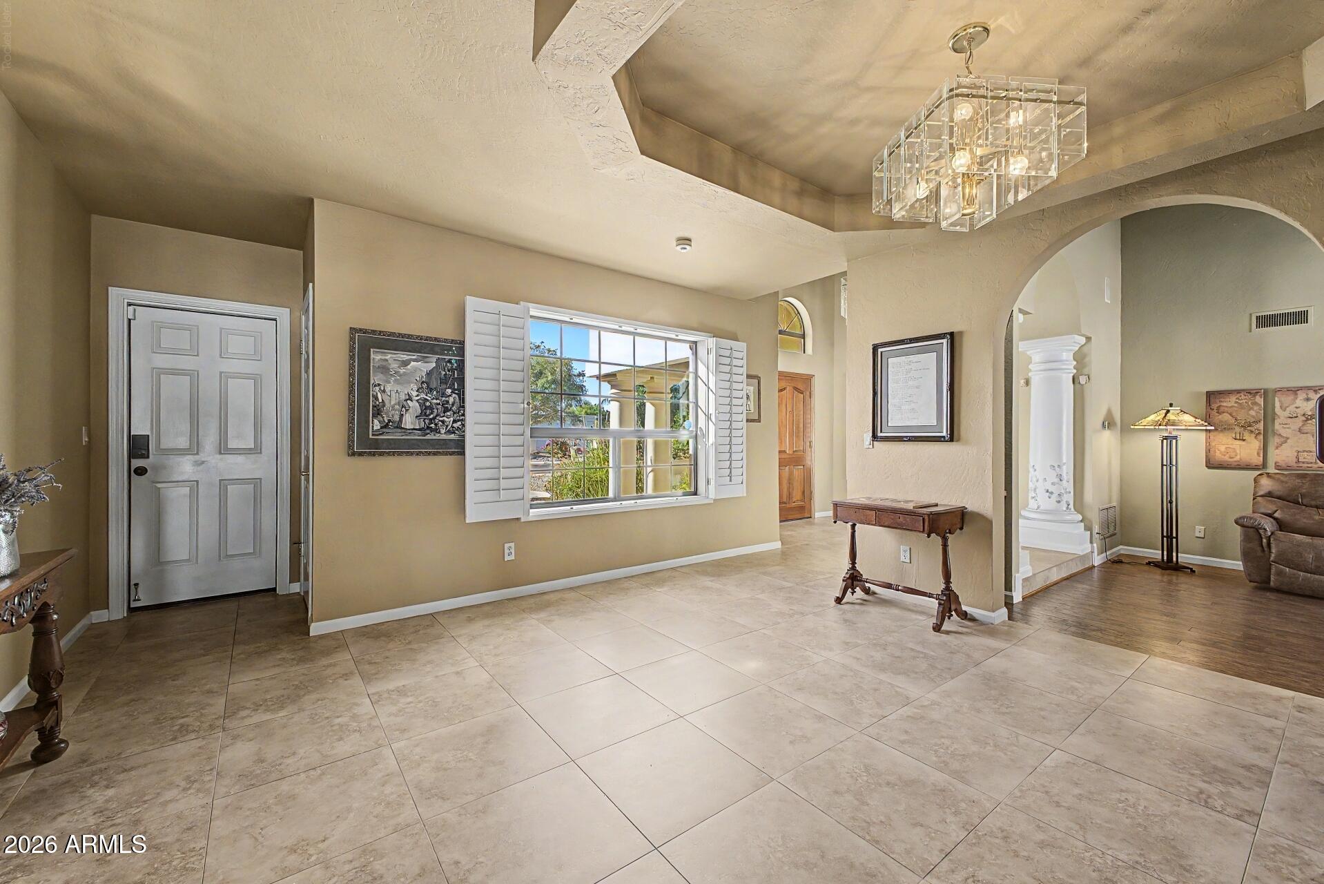 SUGGS RANCHO MCCORMICK - Residential