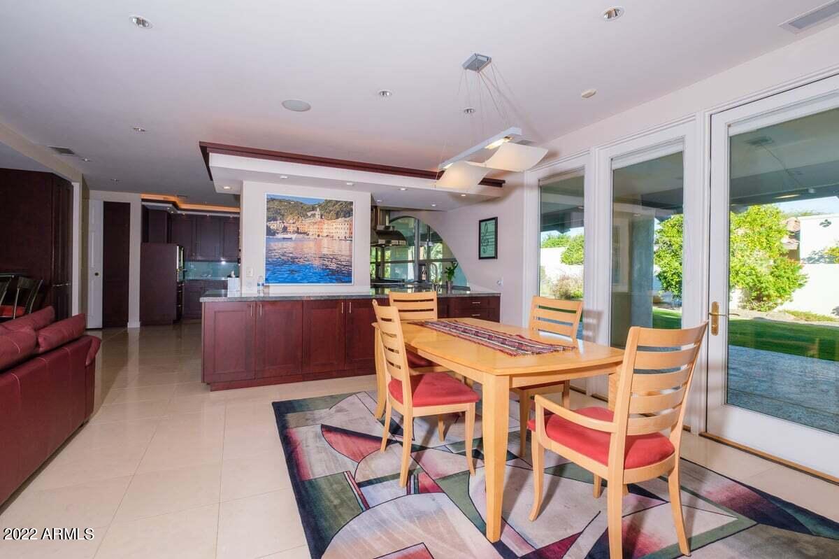 CAMELBACK COUNTRY ESTATES UNIT 2 - Residential