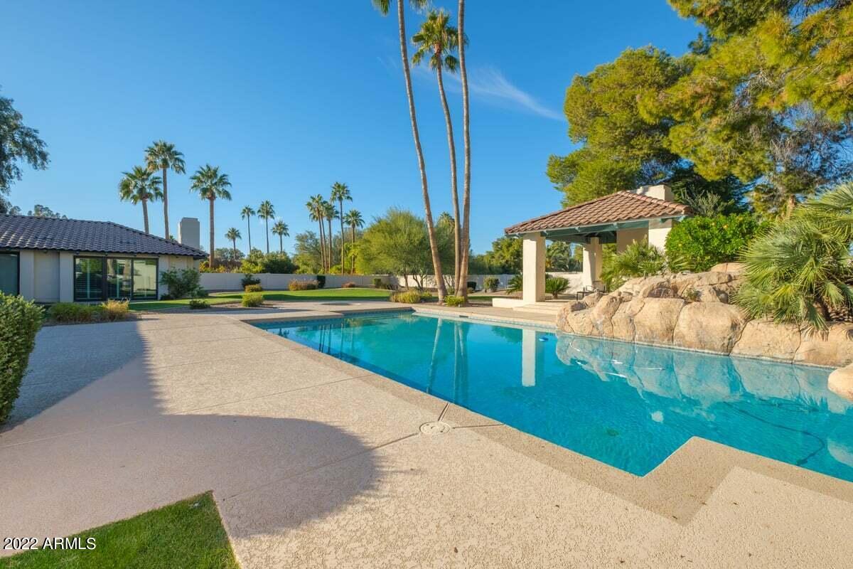 CAMELBACK COUNTRY ESTATES UNIT 2 - Residential