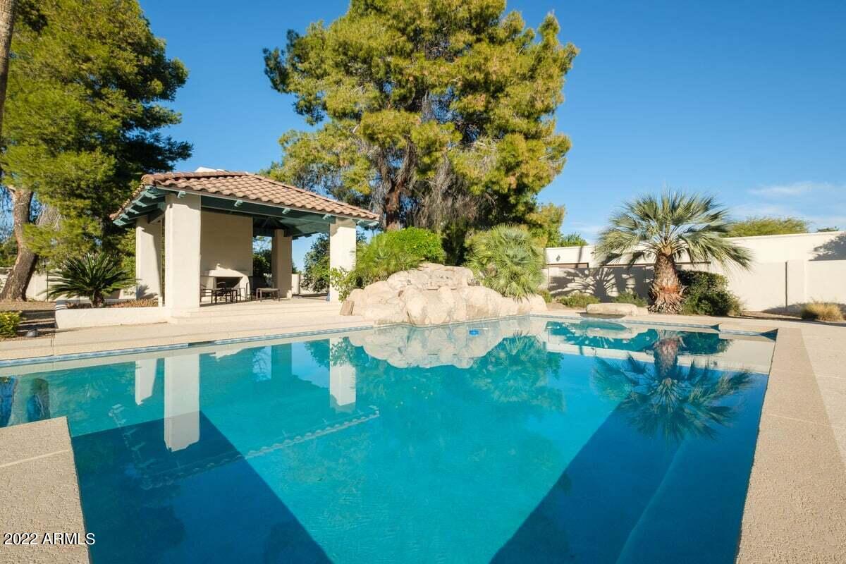 CAMELBACK COUNTRY ESTATES UNIT 2 - Residential