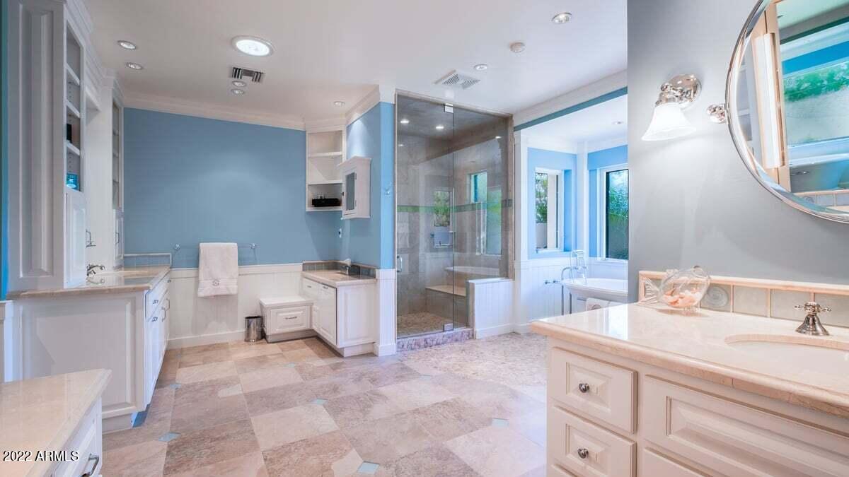 CAMELBACK COUNTRY ESTATES UNIT 2 - Residential