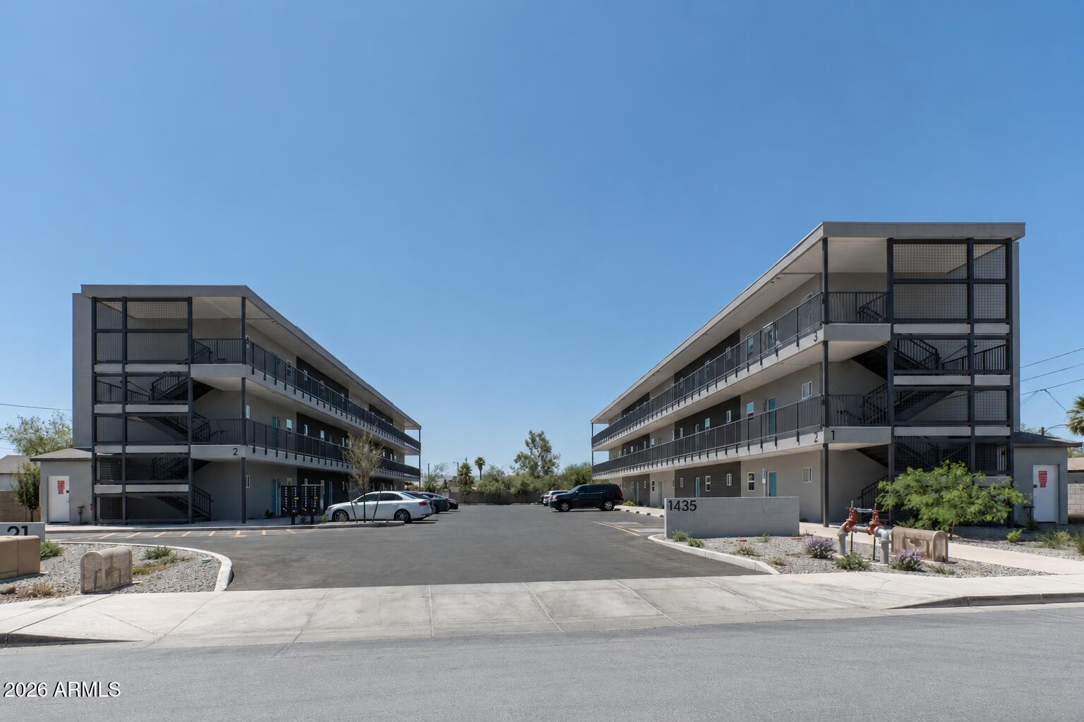 GERMANIA PLACE LOTS 4-1115-19212231-36 - Residential Income