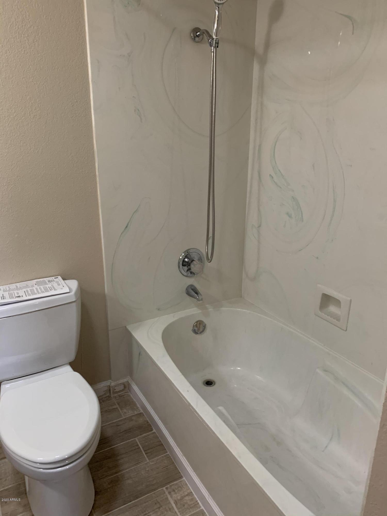 VISTA VILLAGE UNIT 3 - Residential Lease