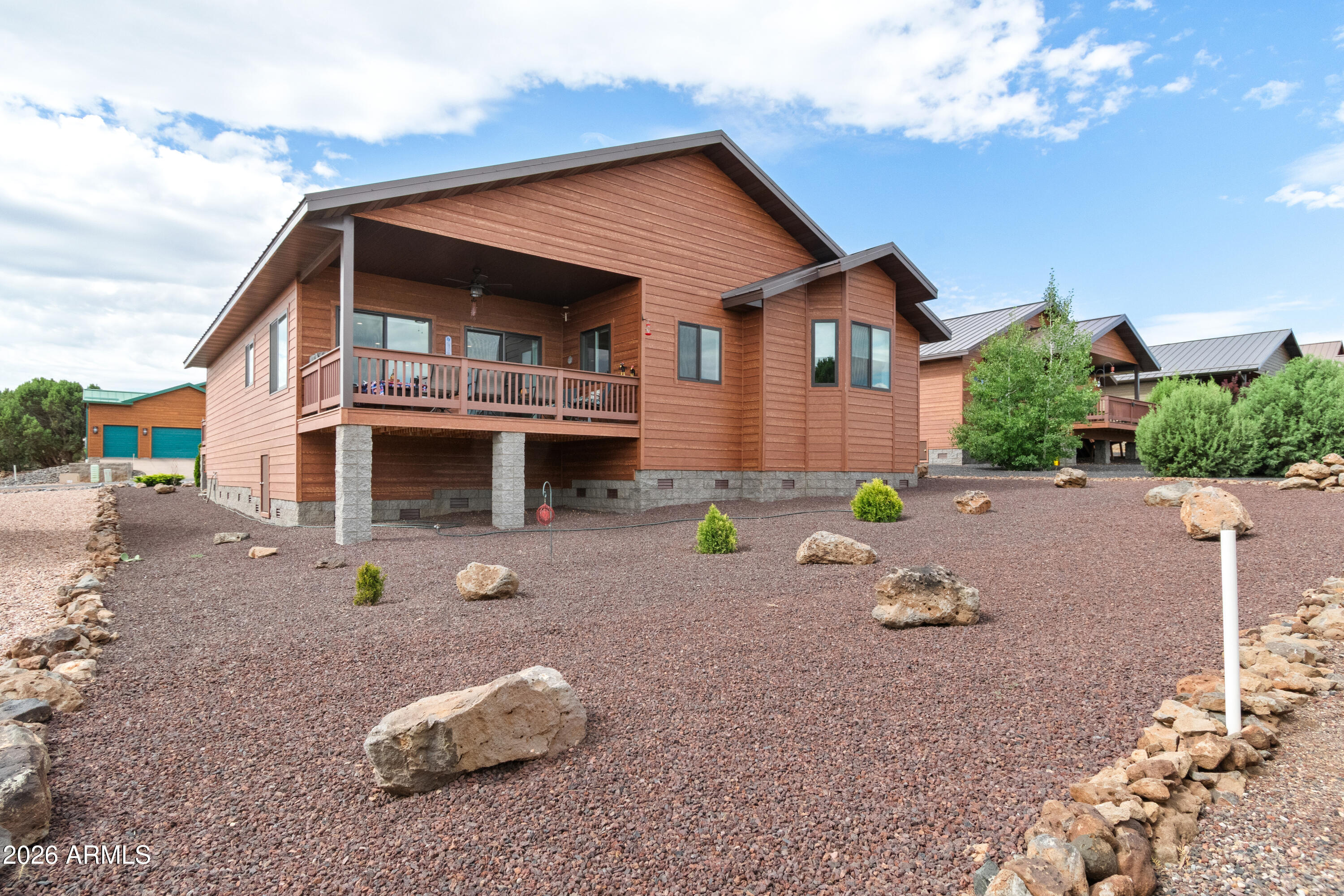 WHITE MOUNTAIN LAKE VISTAS UNIT 1 - Residential
