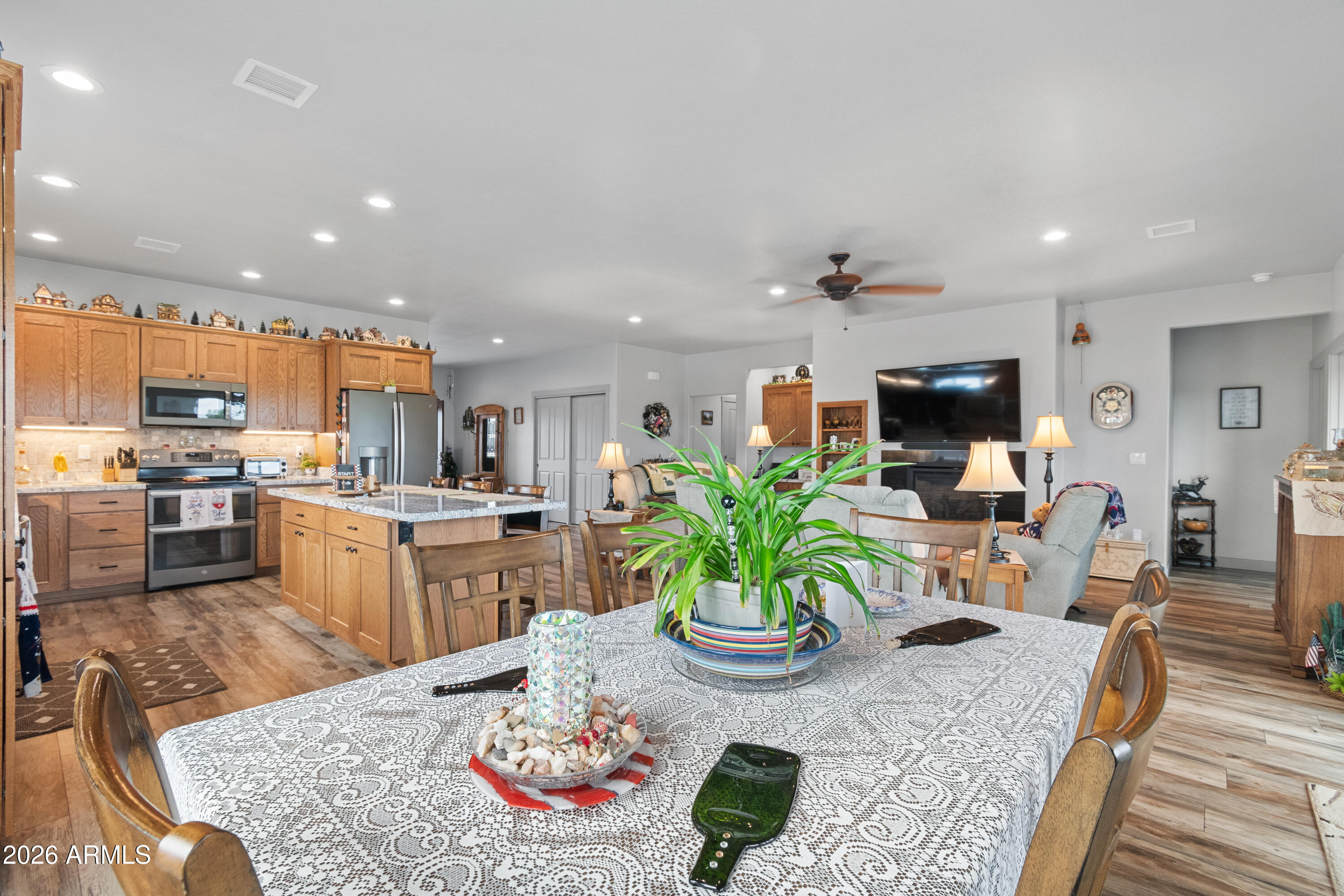 WHITE MOUNTAIN LAKE VISTAS UNIT 1 - Residential