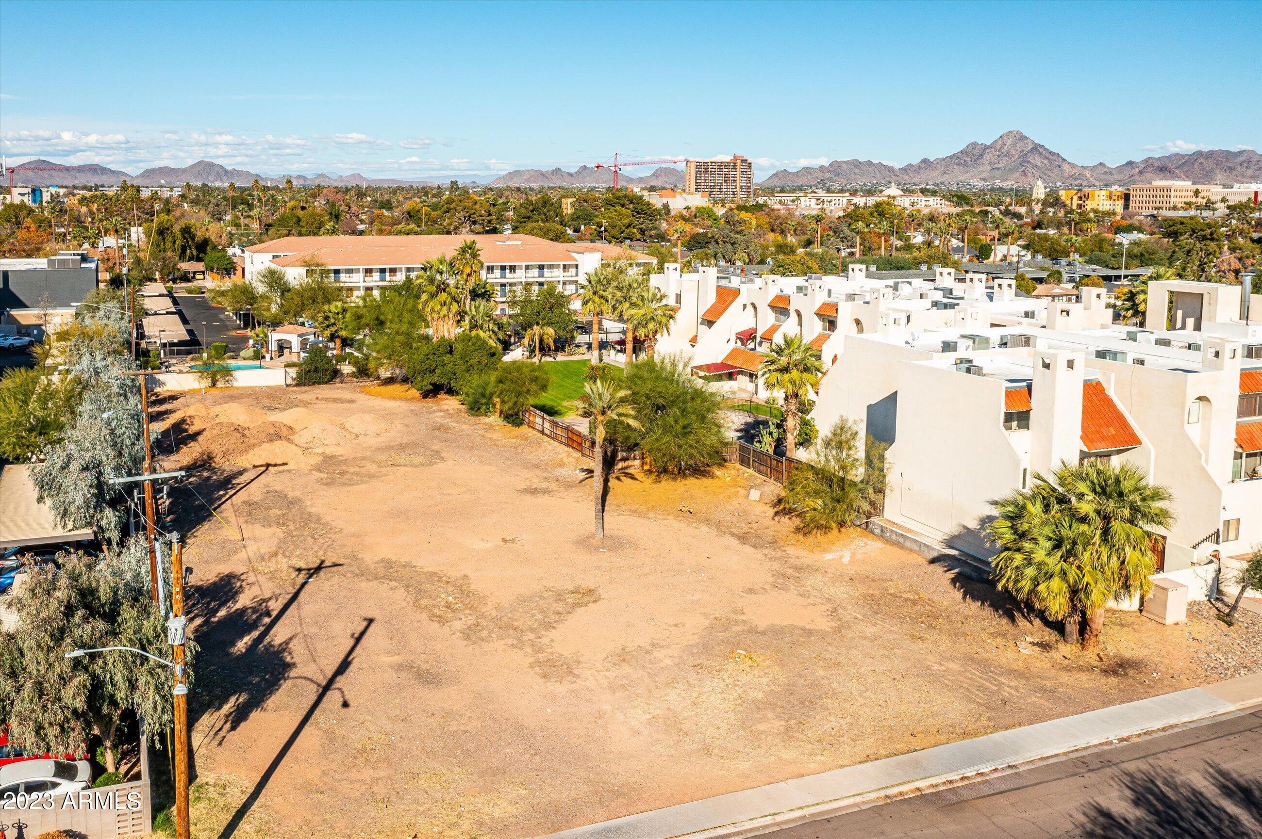 PARK FIFTH AVENUE CONDOMINIUMS - Land