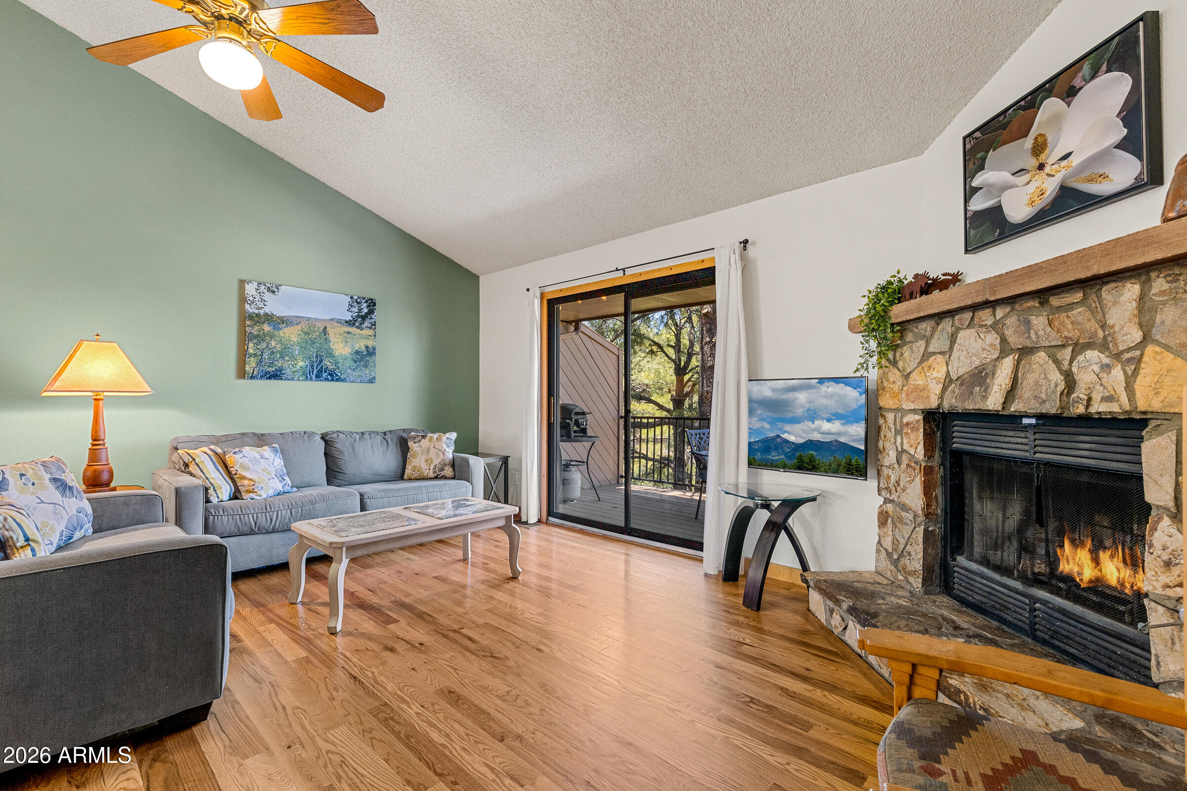 ELK RUN TOWNHOUSES - Residential