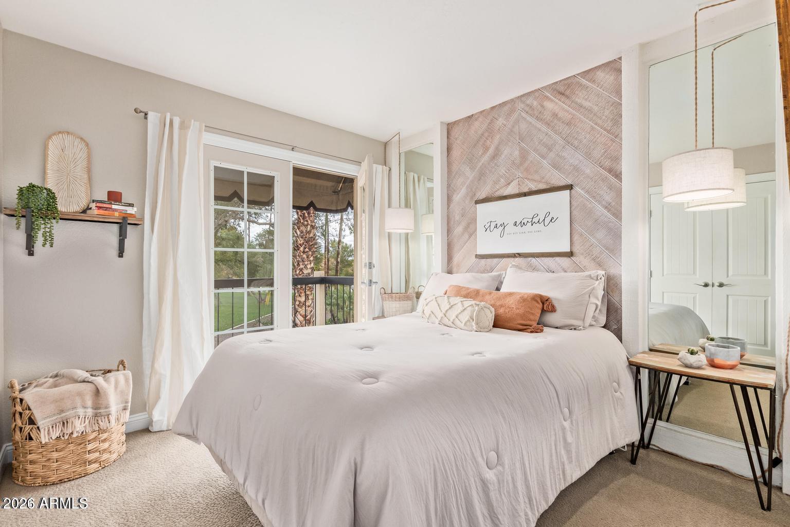 POINTE TAPATIO - Residential